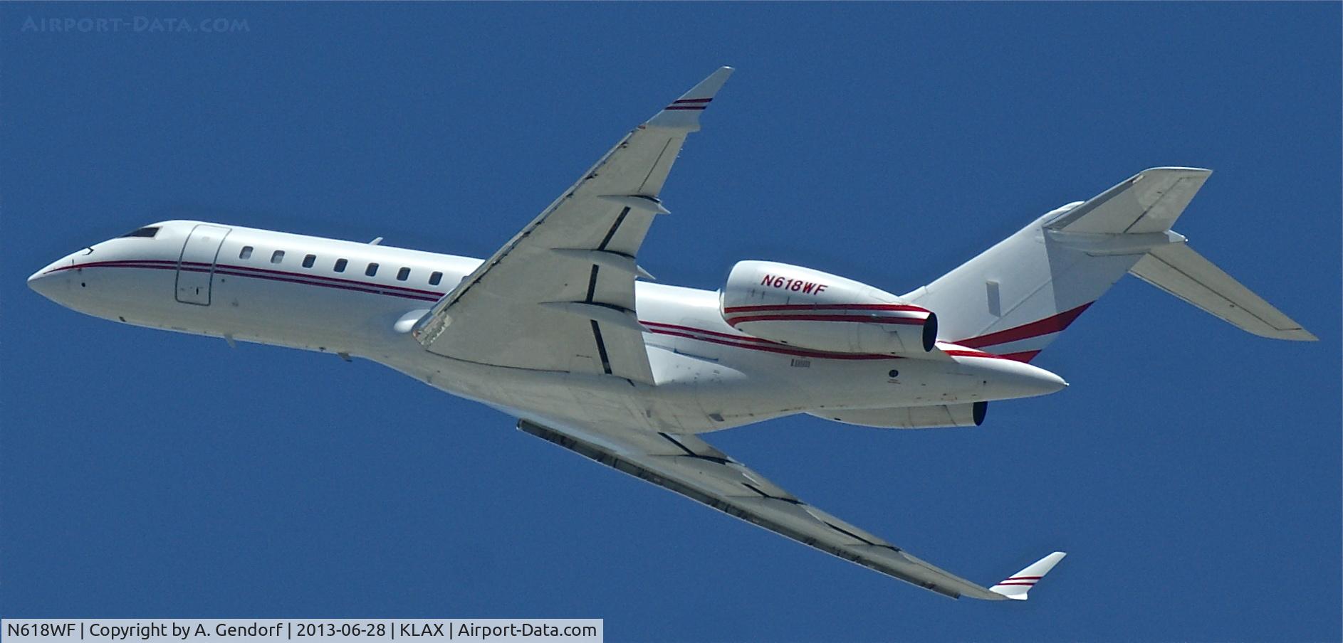 N618WF, 1999 Bombardier BD-700-1A10 Global Express C/N 9005, Untitled, is departing Los Angeles Int´l(KLAX)