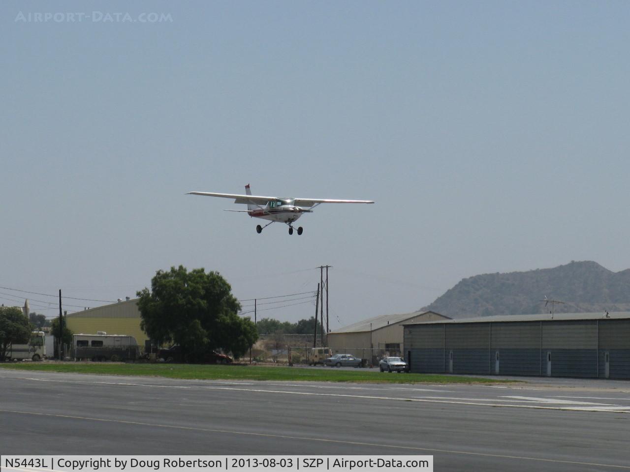 N5443L, 1980 Cessna 152 C/N 15284315, 1980 Cessna 152, Lycoming O-235 115 Hp, on final Rwy 22
