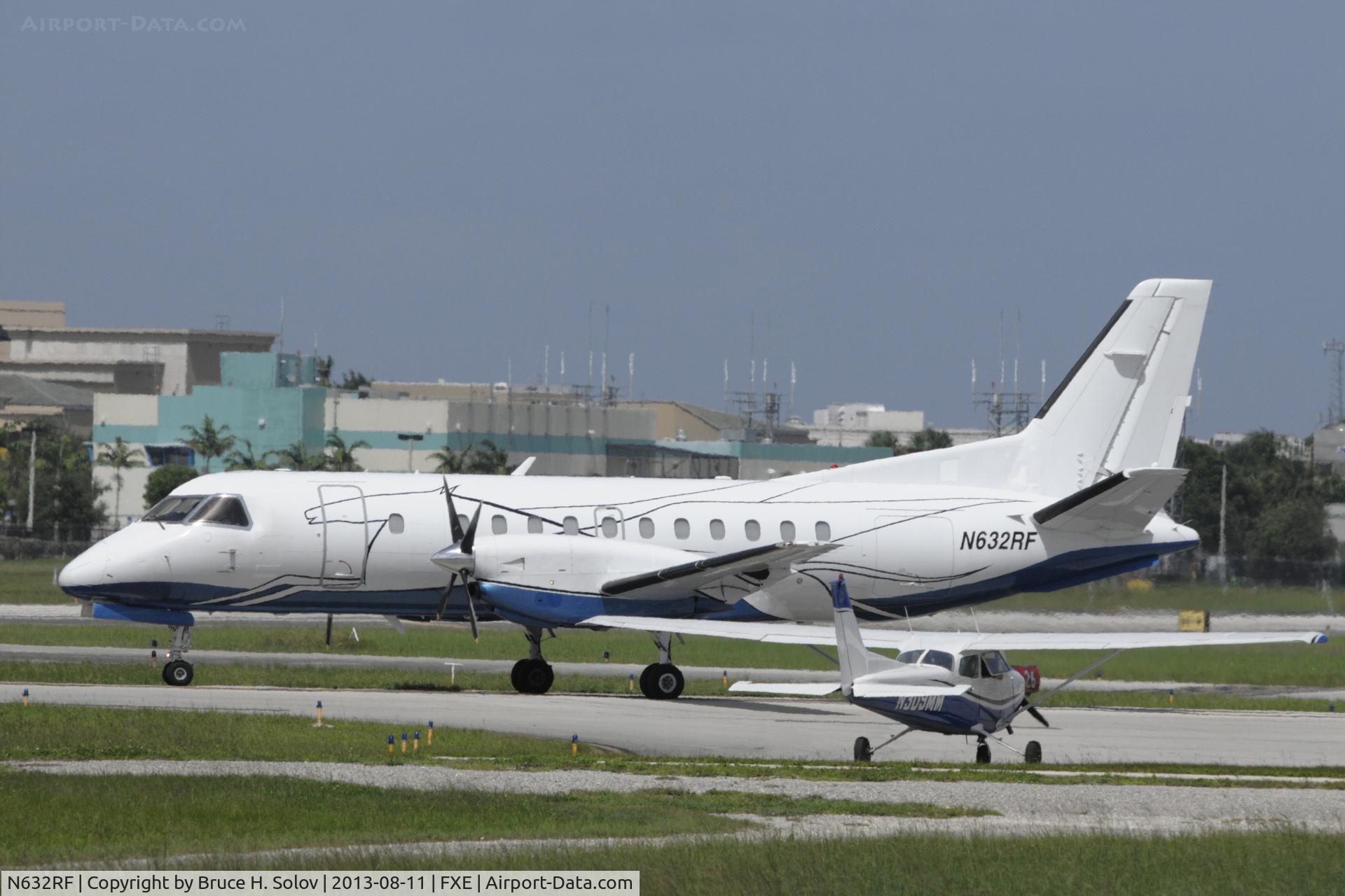 N632RF, 1985 Saab-Fairchild SF340 C/N 340A-042, waiting departure for runway 8