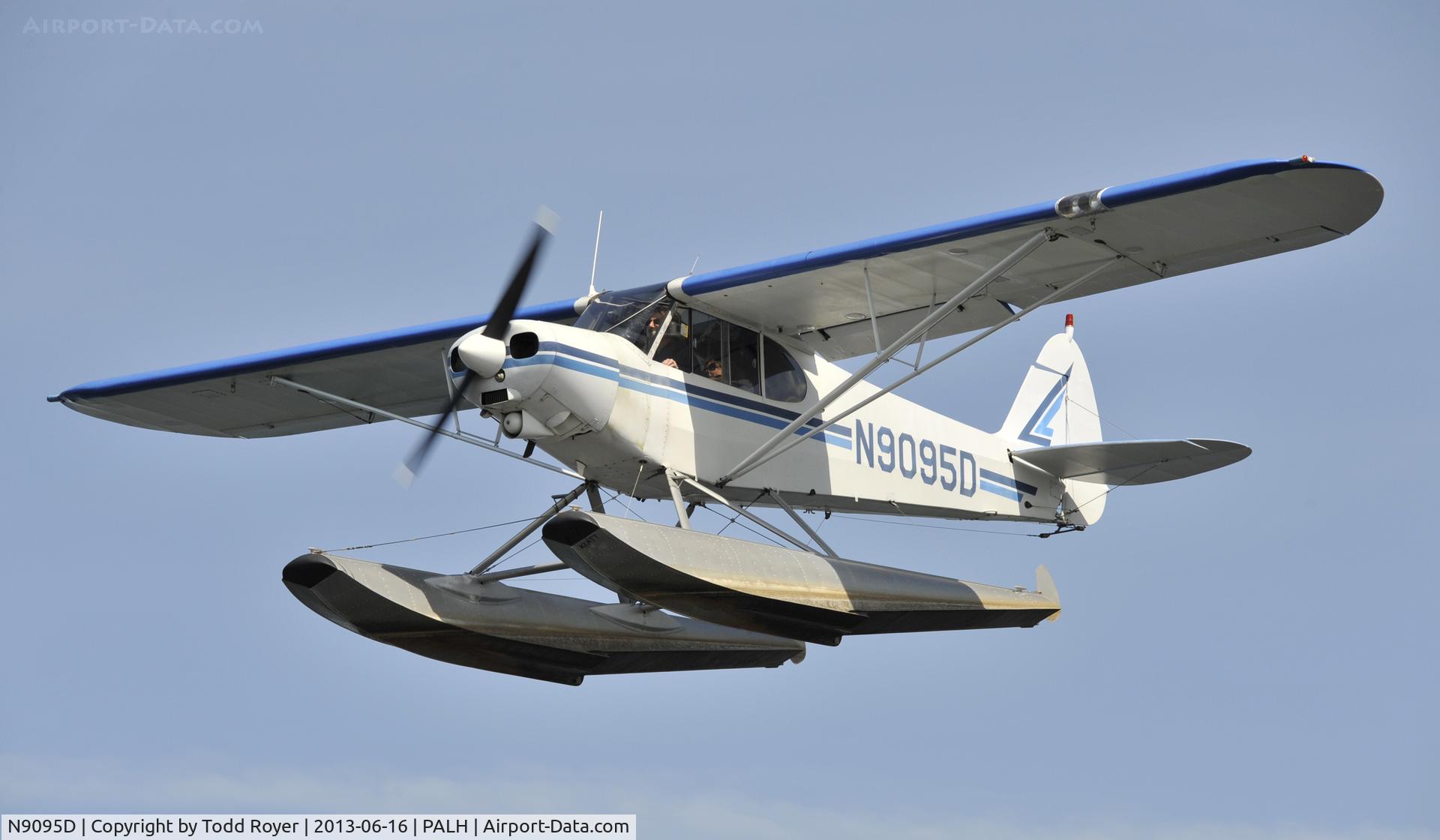 N9095D, 1958 Piper PA-18 Super Cub C/N 18-6475, Departing Lake Hood