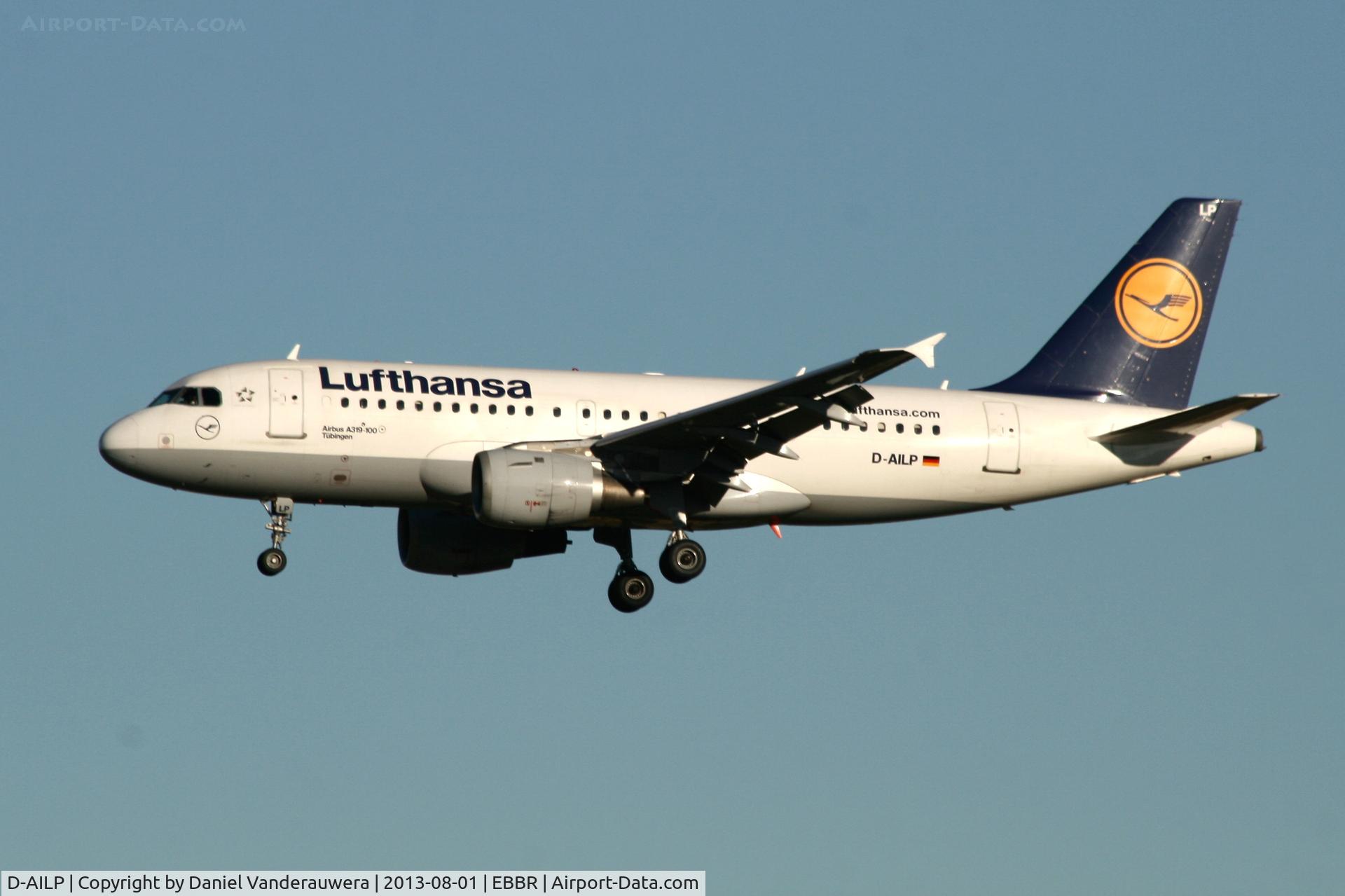 D-AILP, 1997 Airbus A319-114 C/N 717, Arrival of flight LH1004 to RWY 20