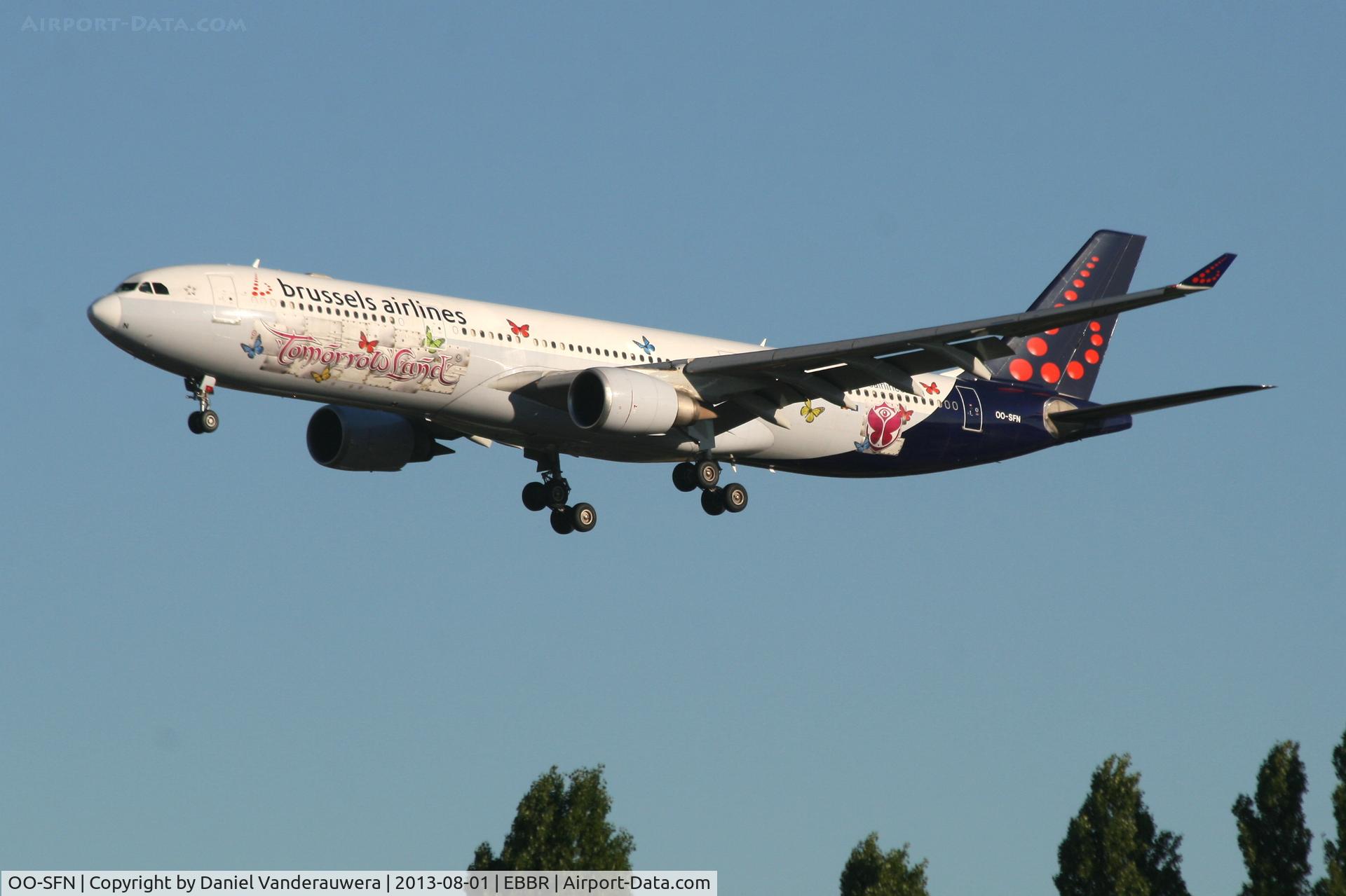 OO-SFN, 1993 Airbus A330-301 C/N 037, Arrival of flight SN369 to RWY 20