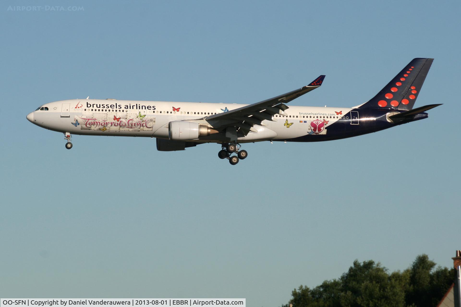 OO-SFN, 1993 Airbus A330-301 C/N 037, Flight SN369 is descending to RWY 20