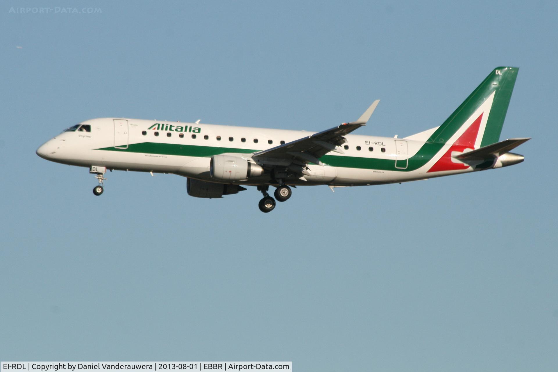 EI-RDL, 2012 Embraer 175STD (ERJ-170-200STD) C/N 17000345, Arrival of flight AZ148 to RWY 20