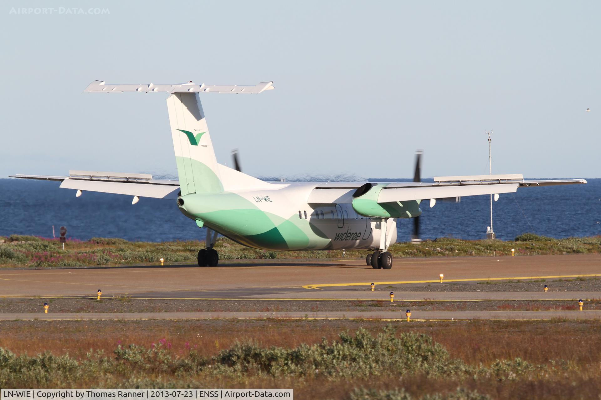 LN-WIE, 1994 De Havilland Canada DHC-8-103 Dash 8 C/N 371, Wideroe DHC-8
