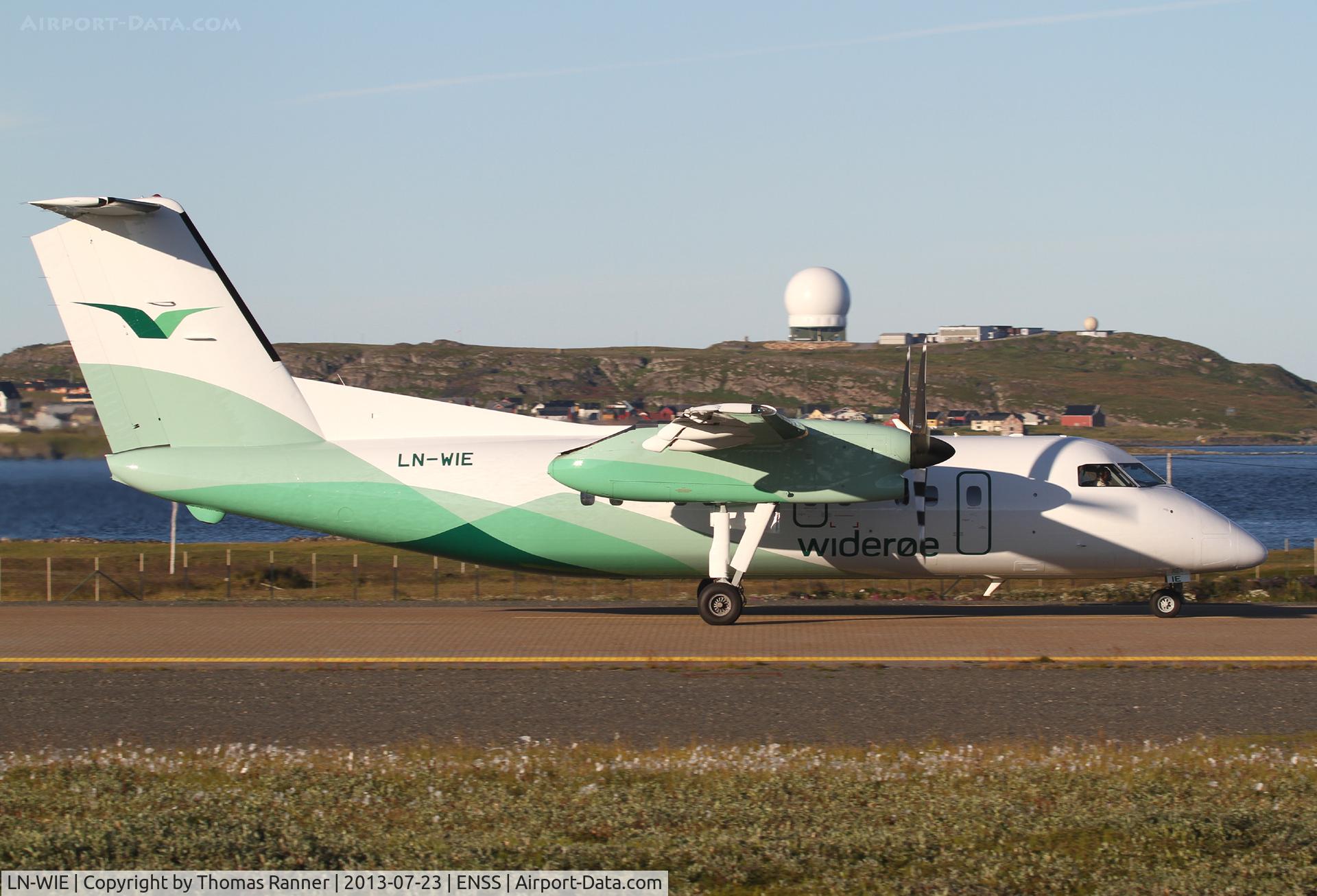 LN-WIE, 1994 De Havilland Canada DHC-8-103 Dash 8 C/N 371, Wideroe DHC-8
