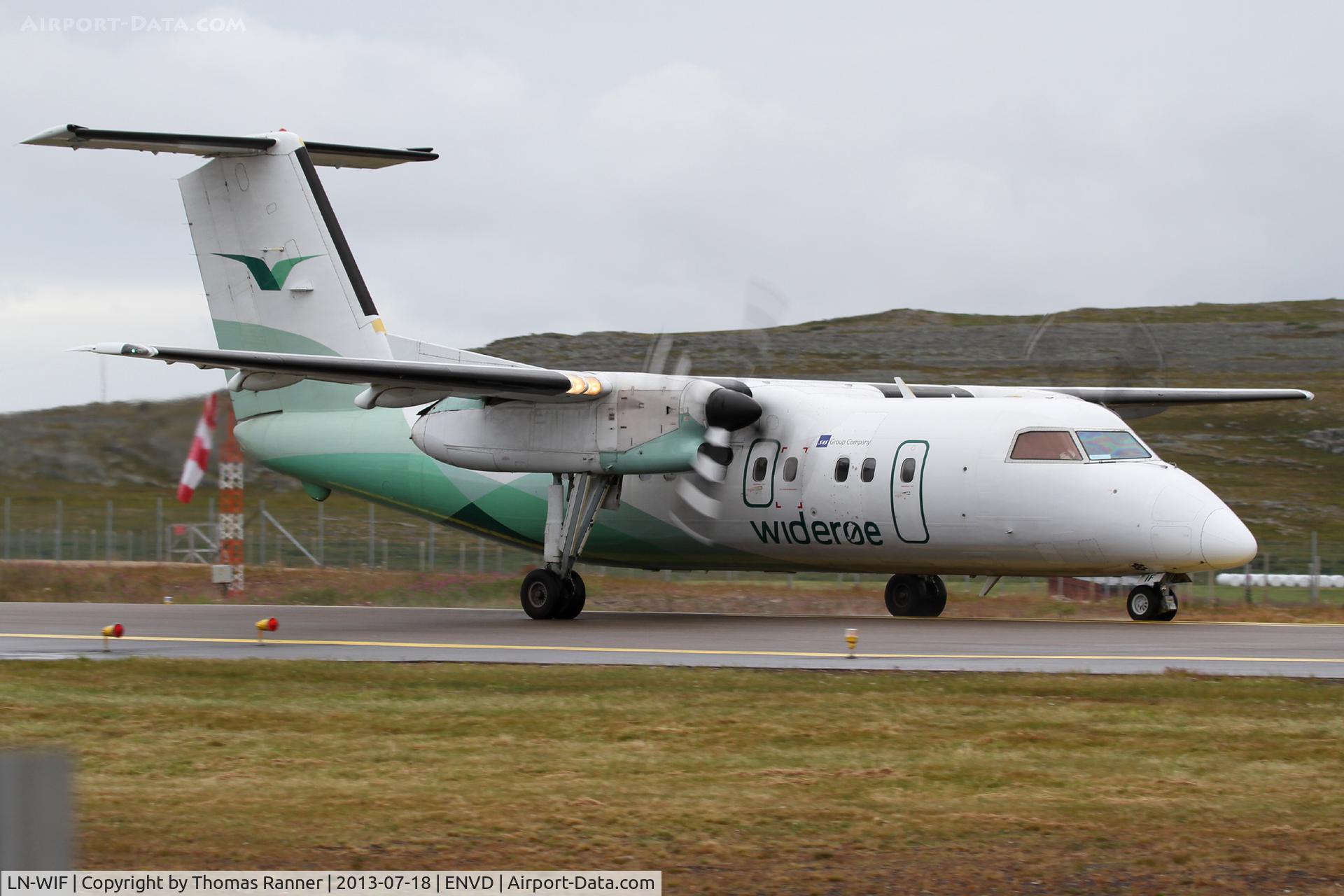 LN-WIF, 1994 De Havilland Canada DHC-8-103 Dash 8 C/N 372, Wideroe DHC-8