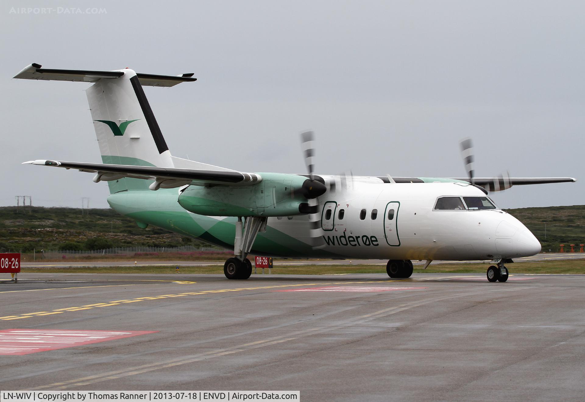 LN-WIV, 1992 De Havilland Canada DHC-8-102 Dash 8 C/N 343, Wideroe DHC-8