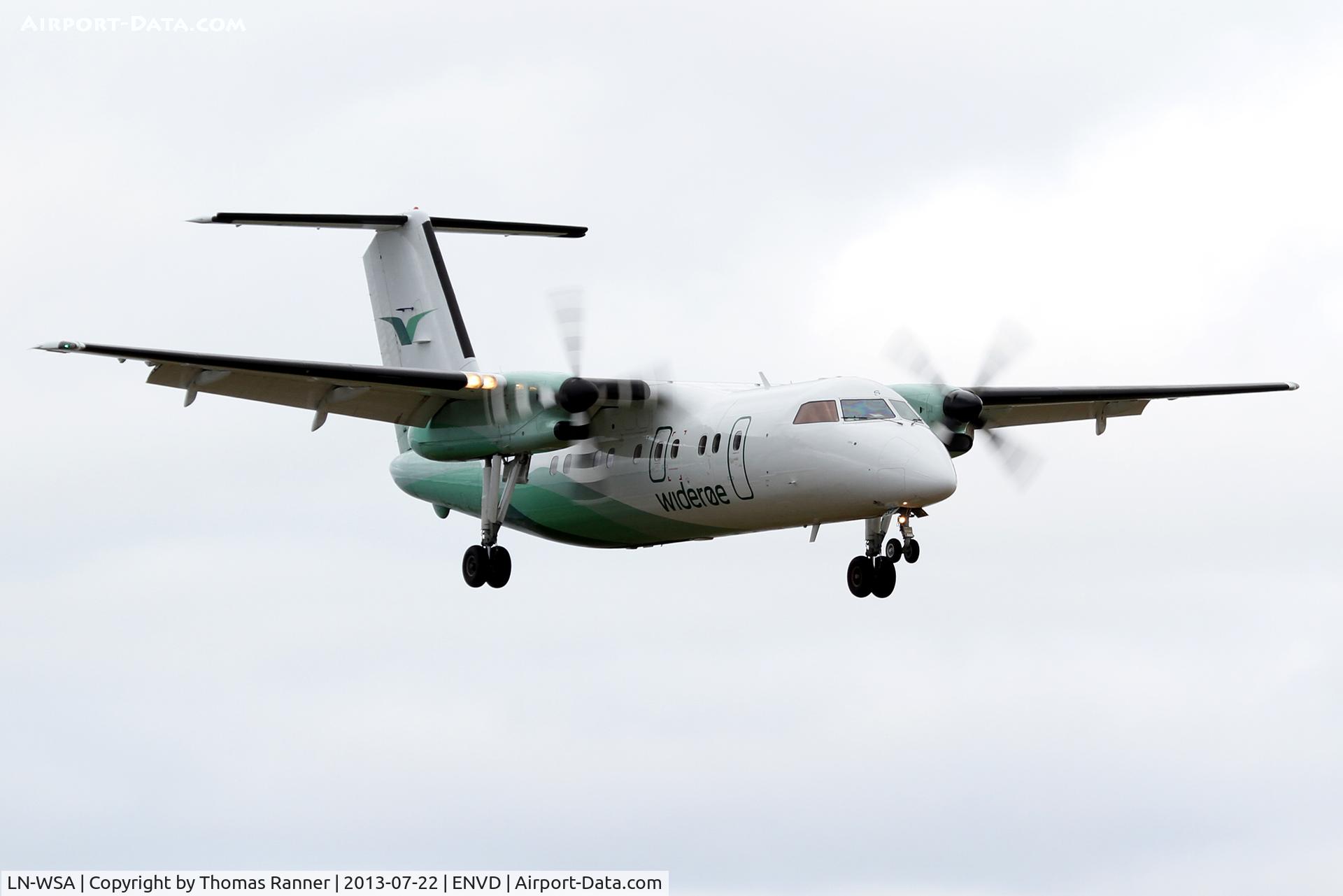 LN-WSA, 1996 De Havilland Canada DHC-8-202 Dash 8 C/N 435, Widerøe DHC-8