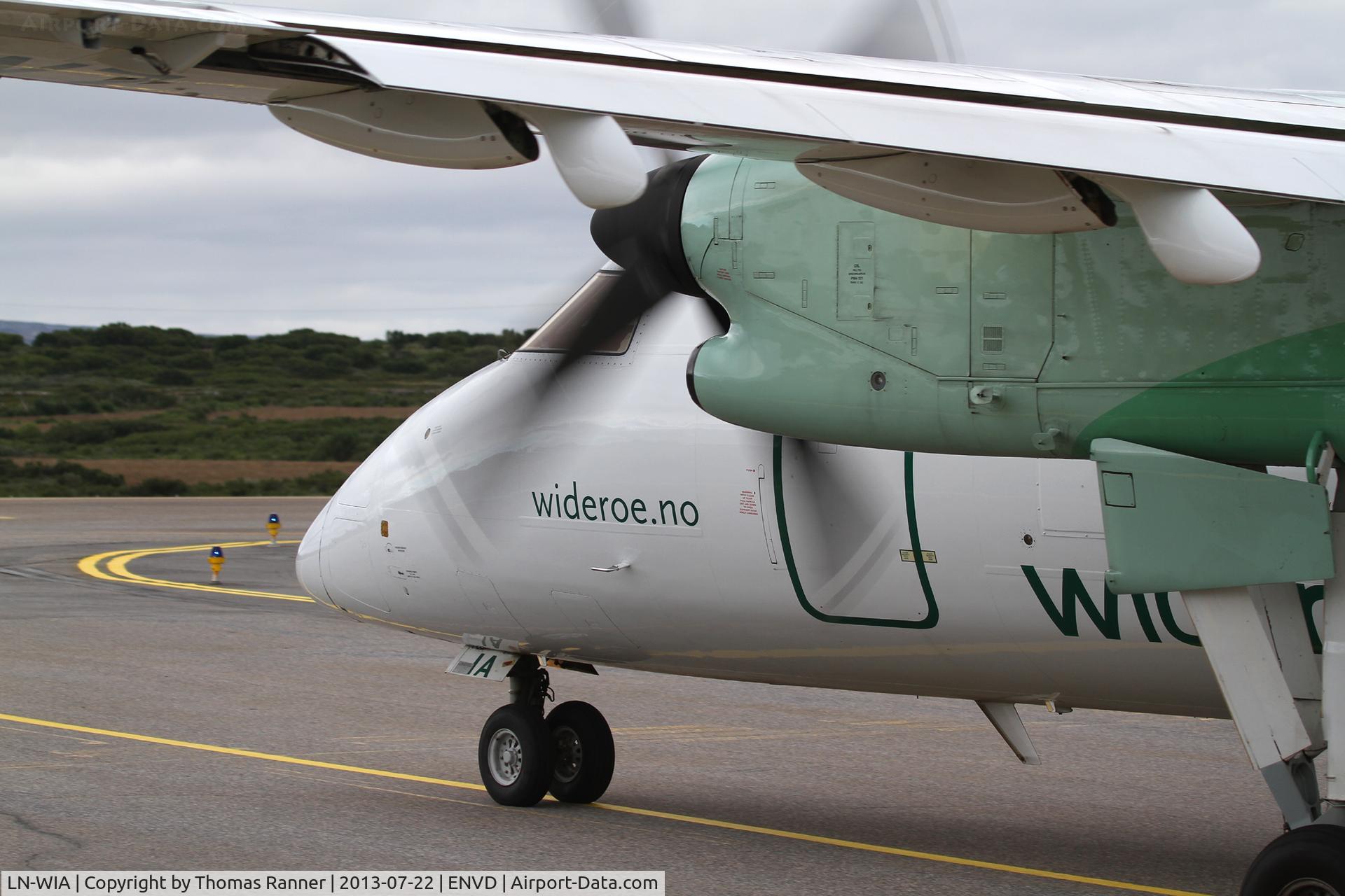 LN-WIA, 1993 De Havilland Canada DHC-8-103 Dash 8 C/N 359, Widerøe DHC-8