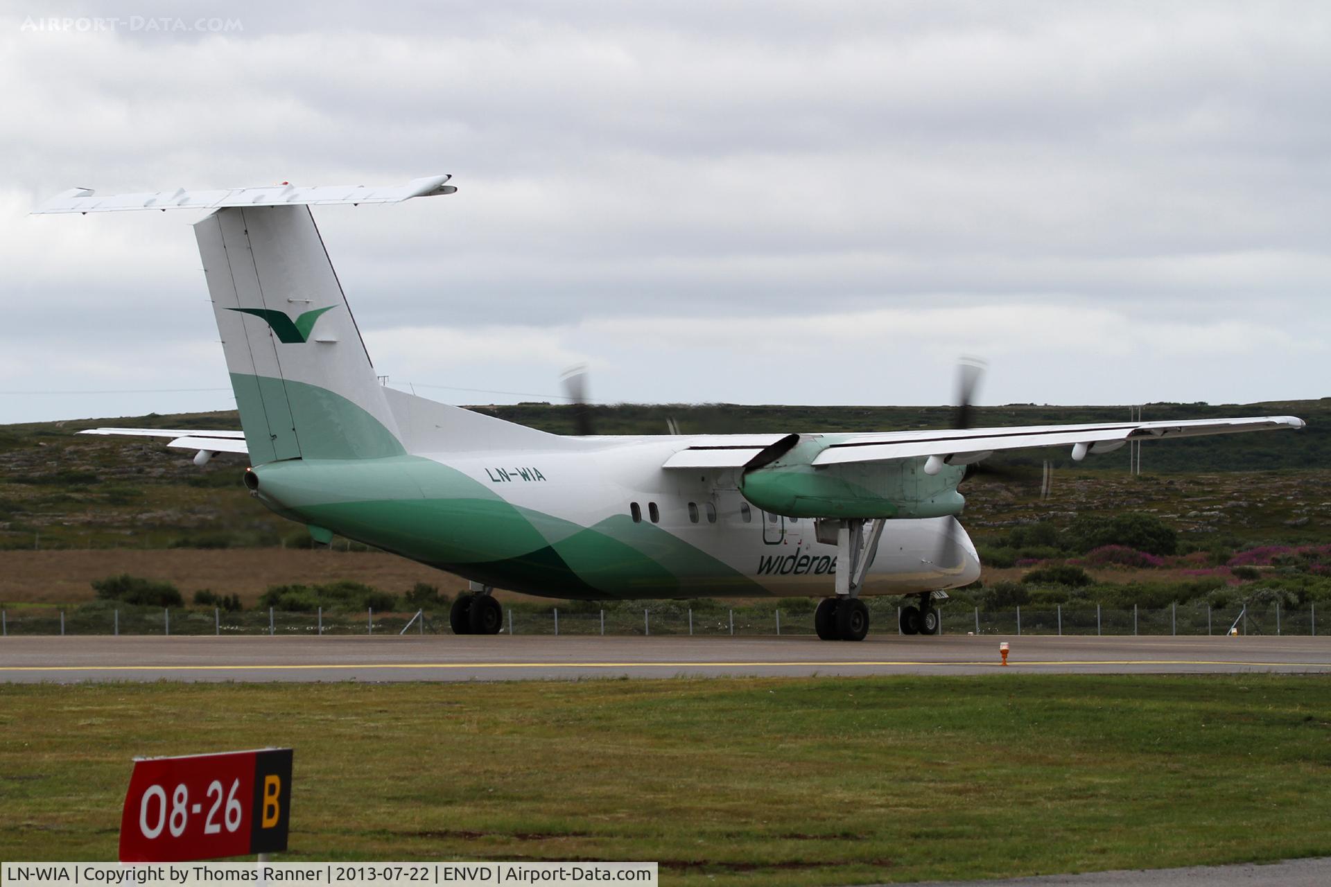 LN-WIA, 1993 De Havilland Canada DHC-8-103 Dash 8 C/N 359, Widerøe DHC-8