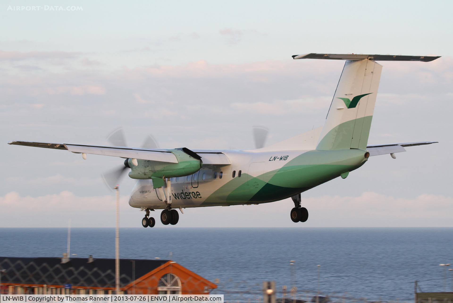 LN-WIB, 1993 De Havilland Canada DHC-8-103B Dash 8 C/N 360, Widerøe DHC-8