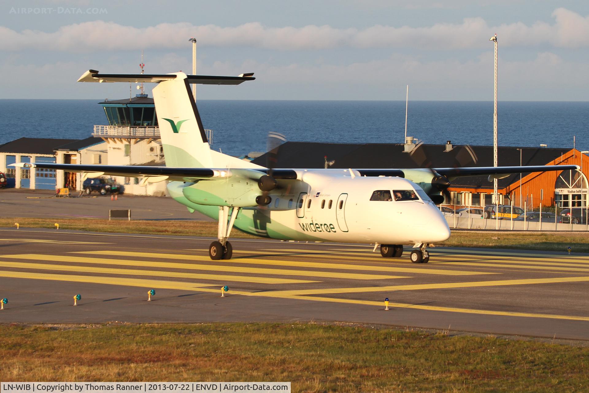 LN-WIB, 1993 De Havilland Canada DHC-8-103B Dash 8 C/N 360, Widerøe DHC-8