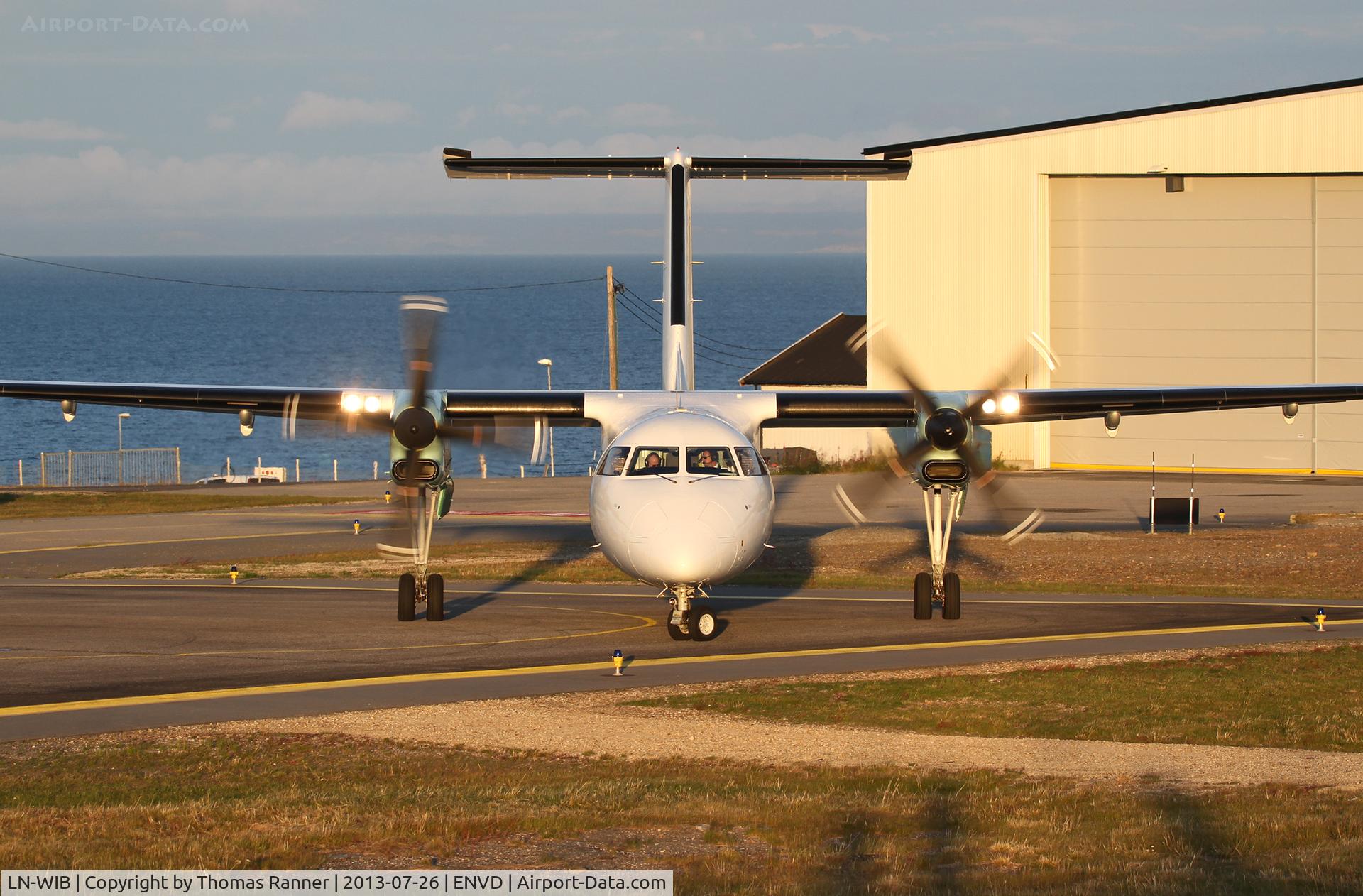 LN-WIB, 1993 De Havilland Canada DHC-8-103B Dash 8 C/N 360, Widerøe DHC-8