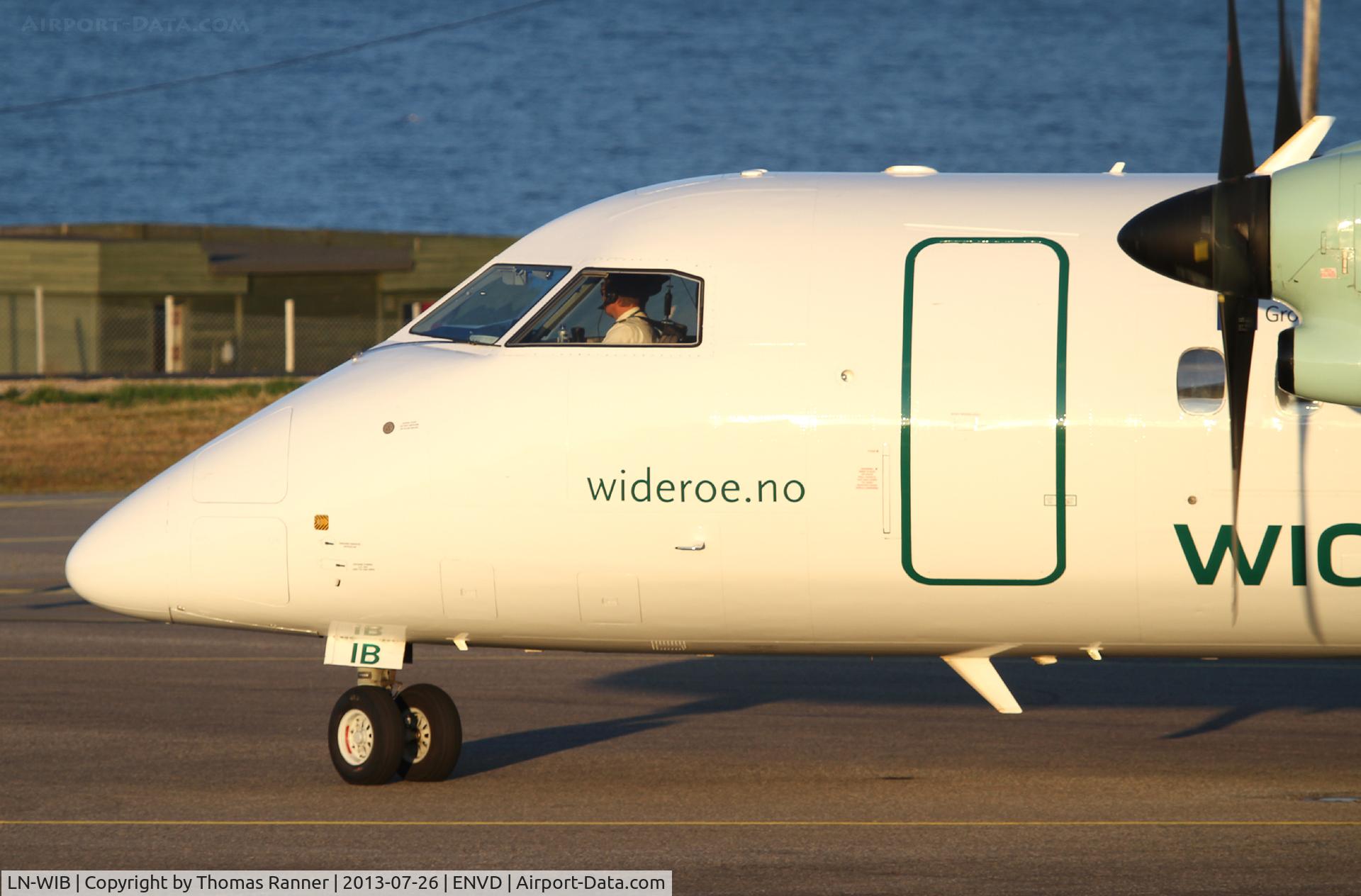 LN-WIB, 1993 De Havilland Canada DHC-8-103B Dash 8 C/N 360, Widerøe DHC-8