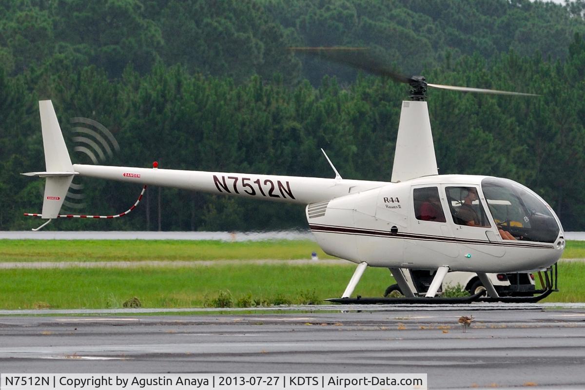 N7512N, 2003 Robinson R44 Raven II C/N 10131, Landing at DTS after some touch and goes.