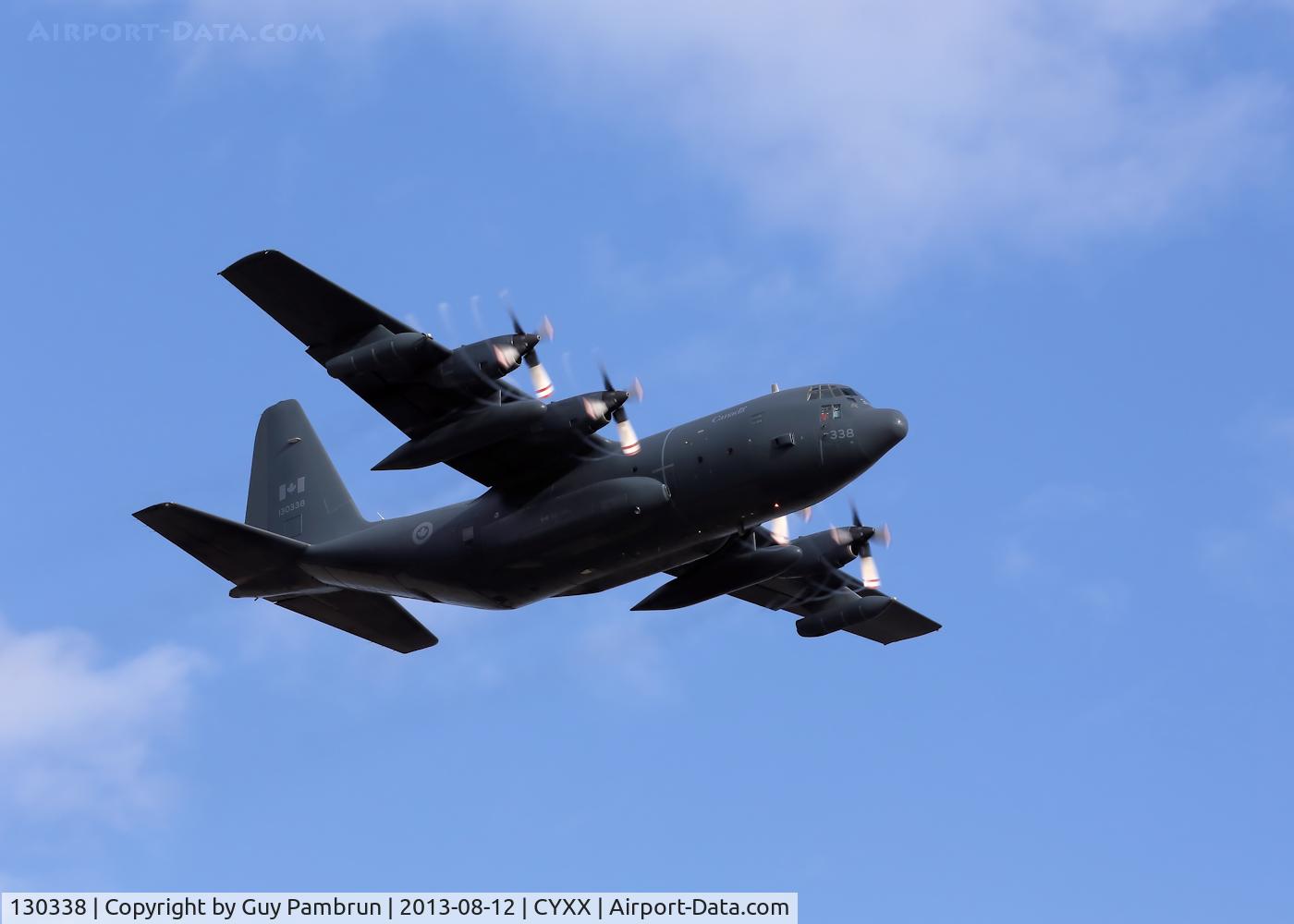 130338, 1989 Lockheed KCC-130H Hercules C/N 382-5175, Departing after the 2013 Abbotsford Airshow