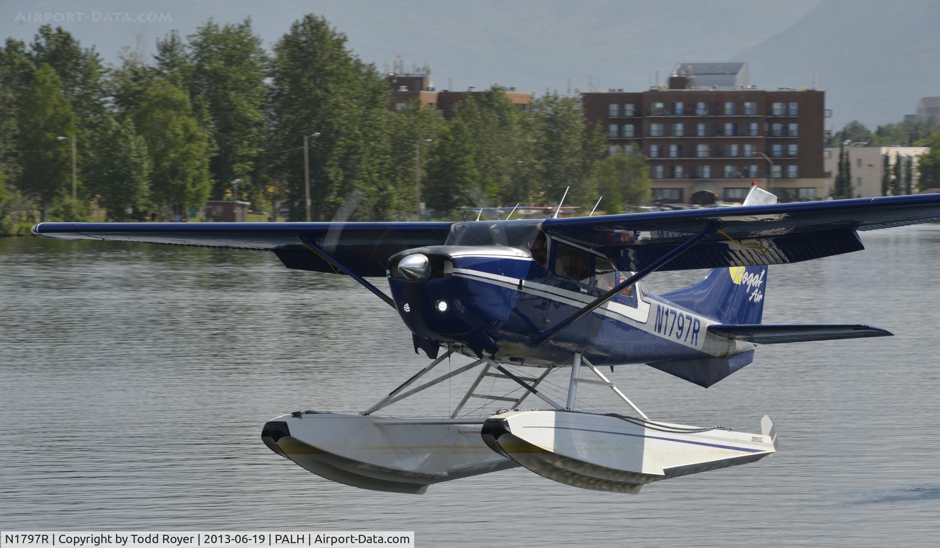 N1797R, 1981 Cessna U206G Stationair C/N U20606331, Departing Lake Hood