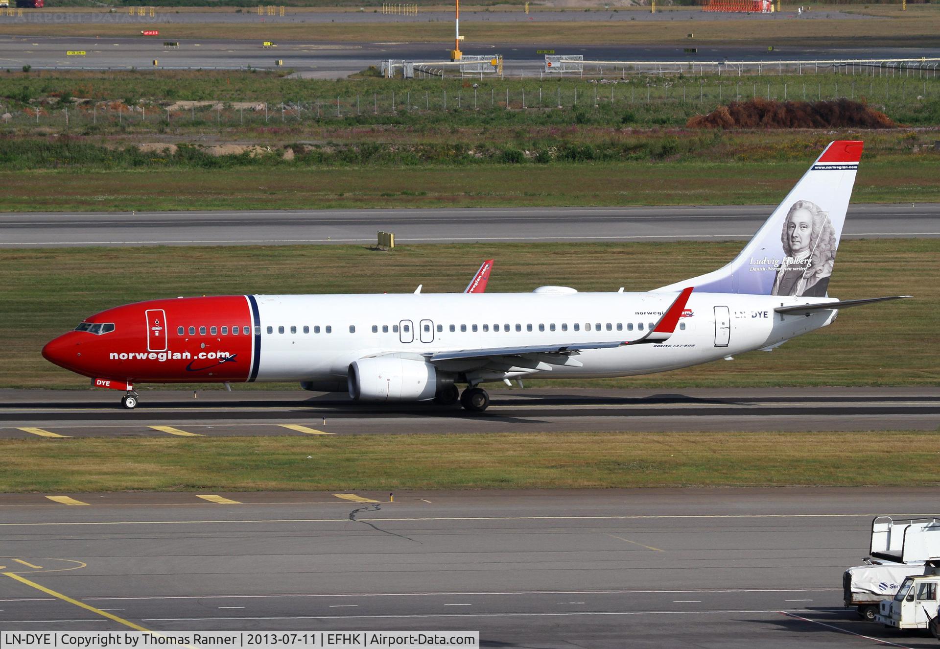 LN-DYE, 2010 Boeing 737-8JP C/N 39003, Norwegian B737
