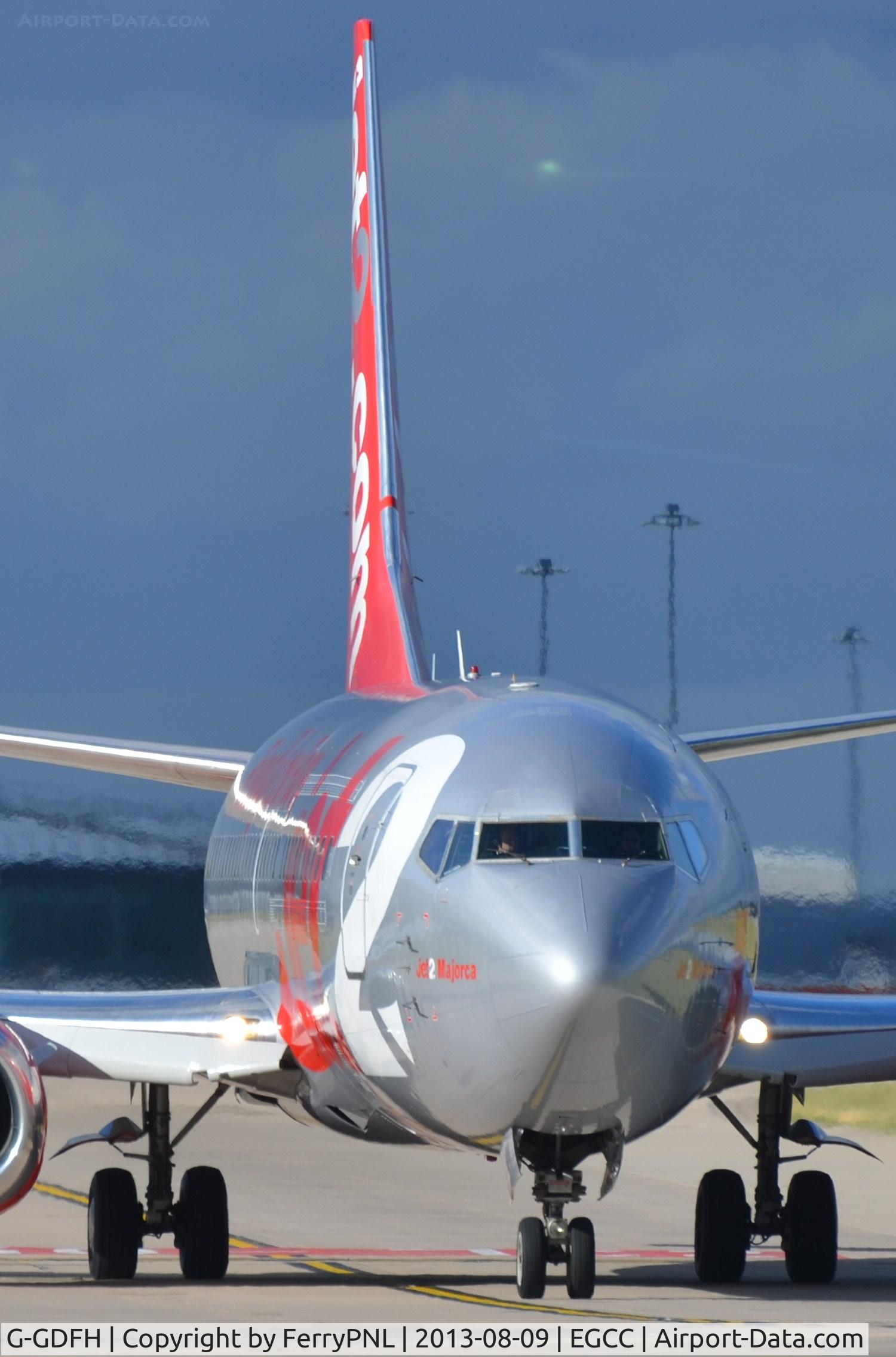 G-GDFH, 1993 Boeing 737-3Y5 C/N 25615, Jet2 B733 lining up