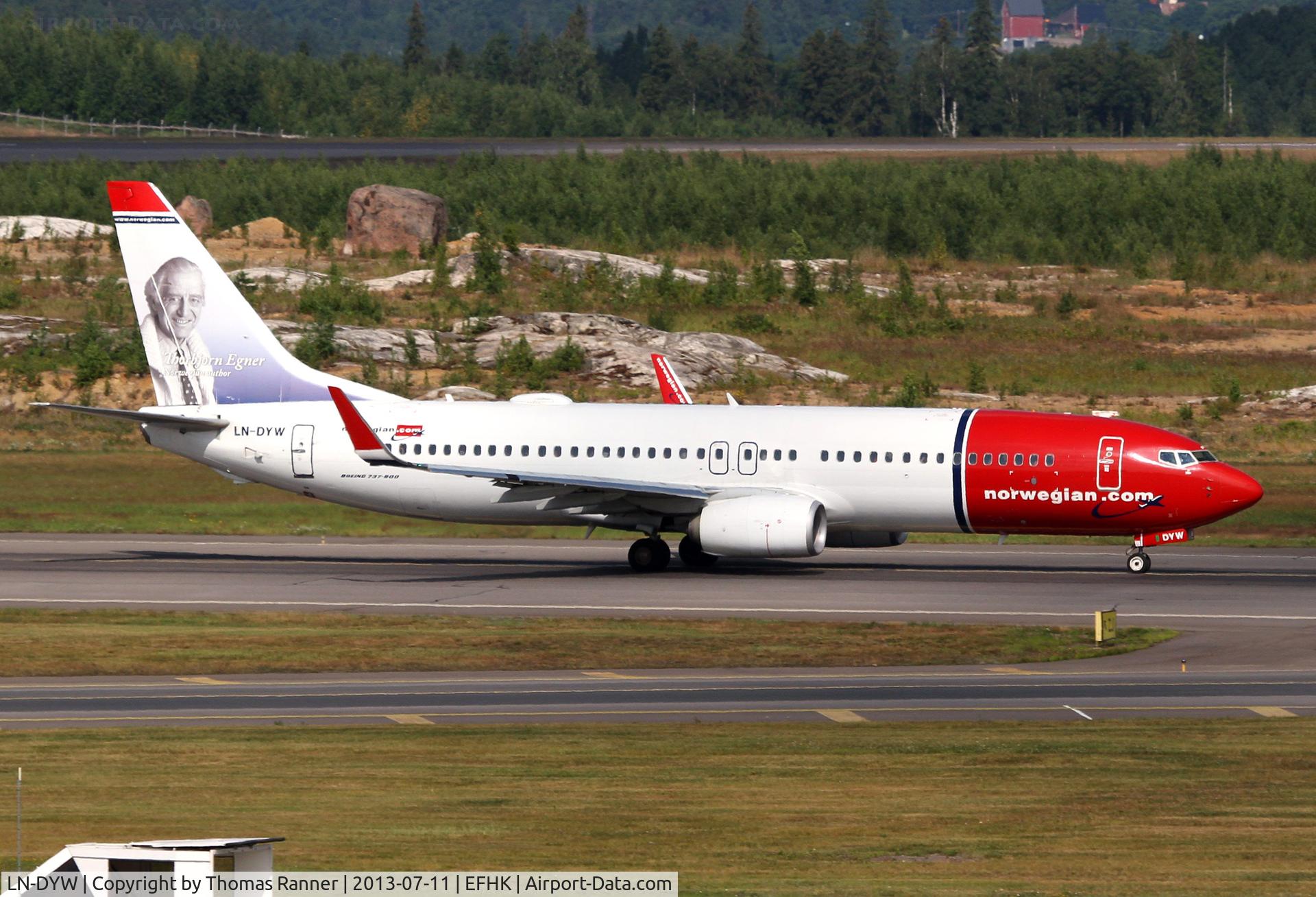 LN-DYW, 2011 Boeing 737-8JP C/N 39010, Norwegian B737