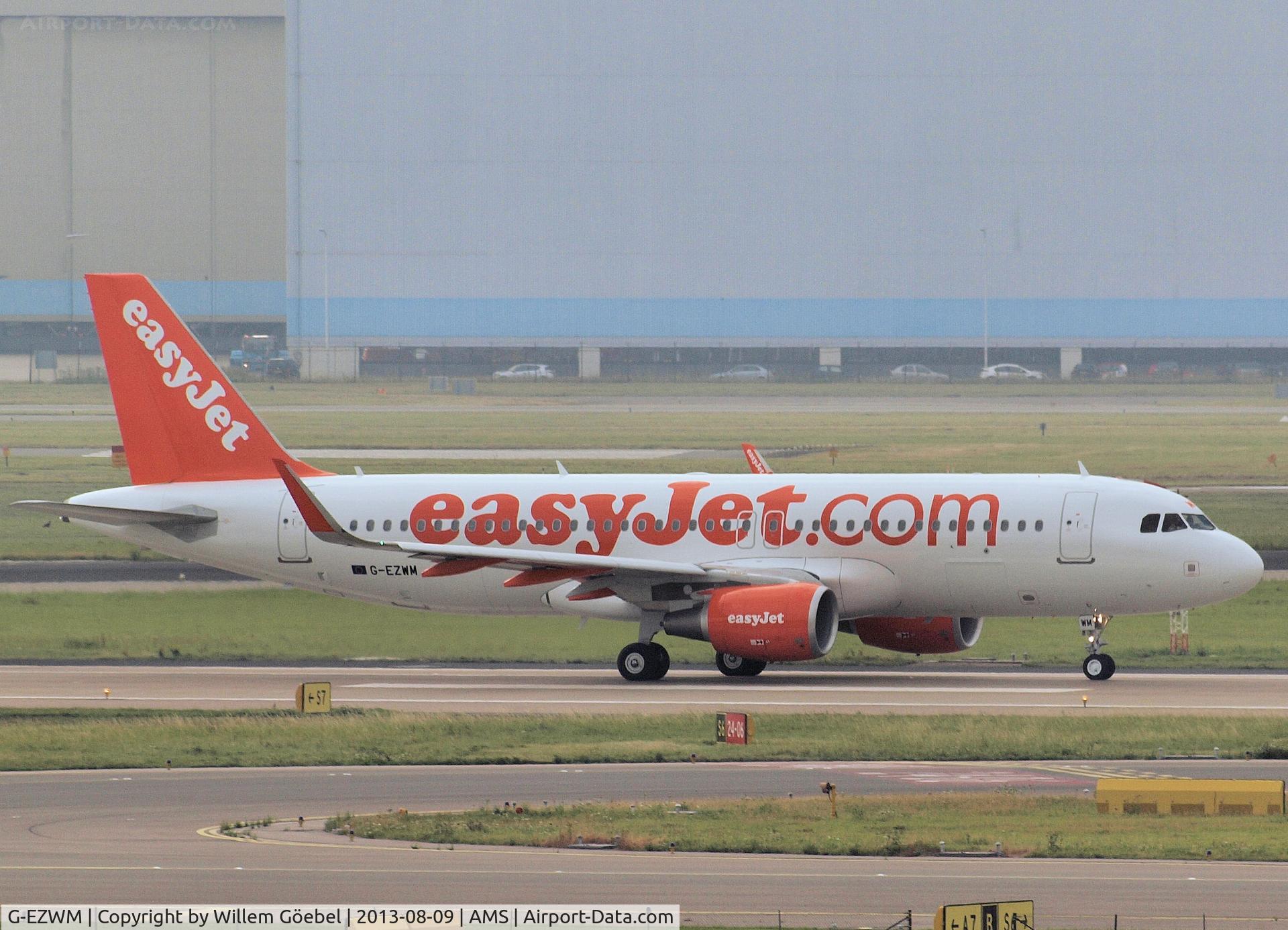 G-EZWM, 2013 Airbus A320-214 C/N 5739, Taxi to runway 27 of Schiphol Airport