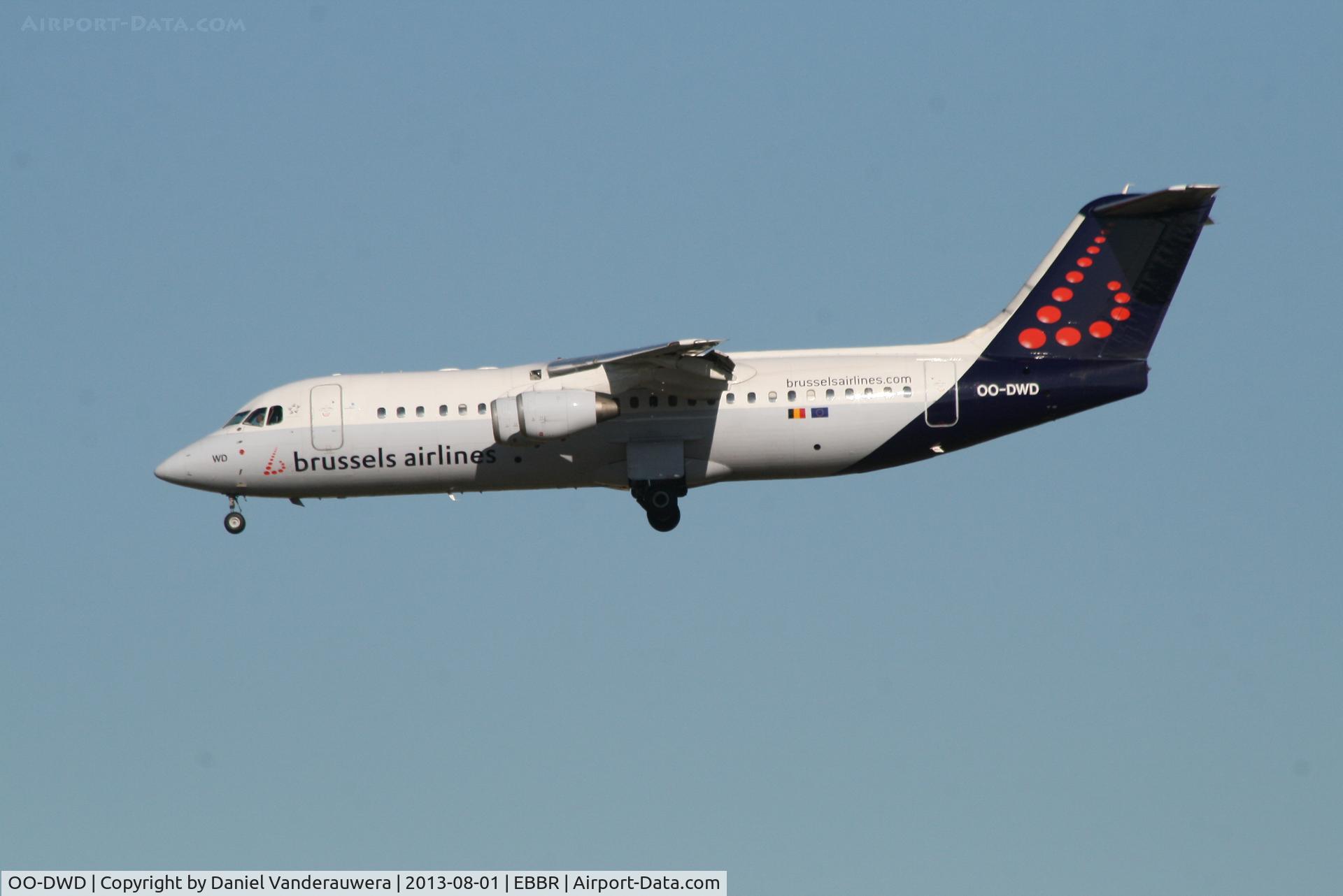 OO-DWD, 1998 British Aerospace Avro 146-RJ100 C/N E3324, Arrival of flight SN2184 to RWY 20