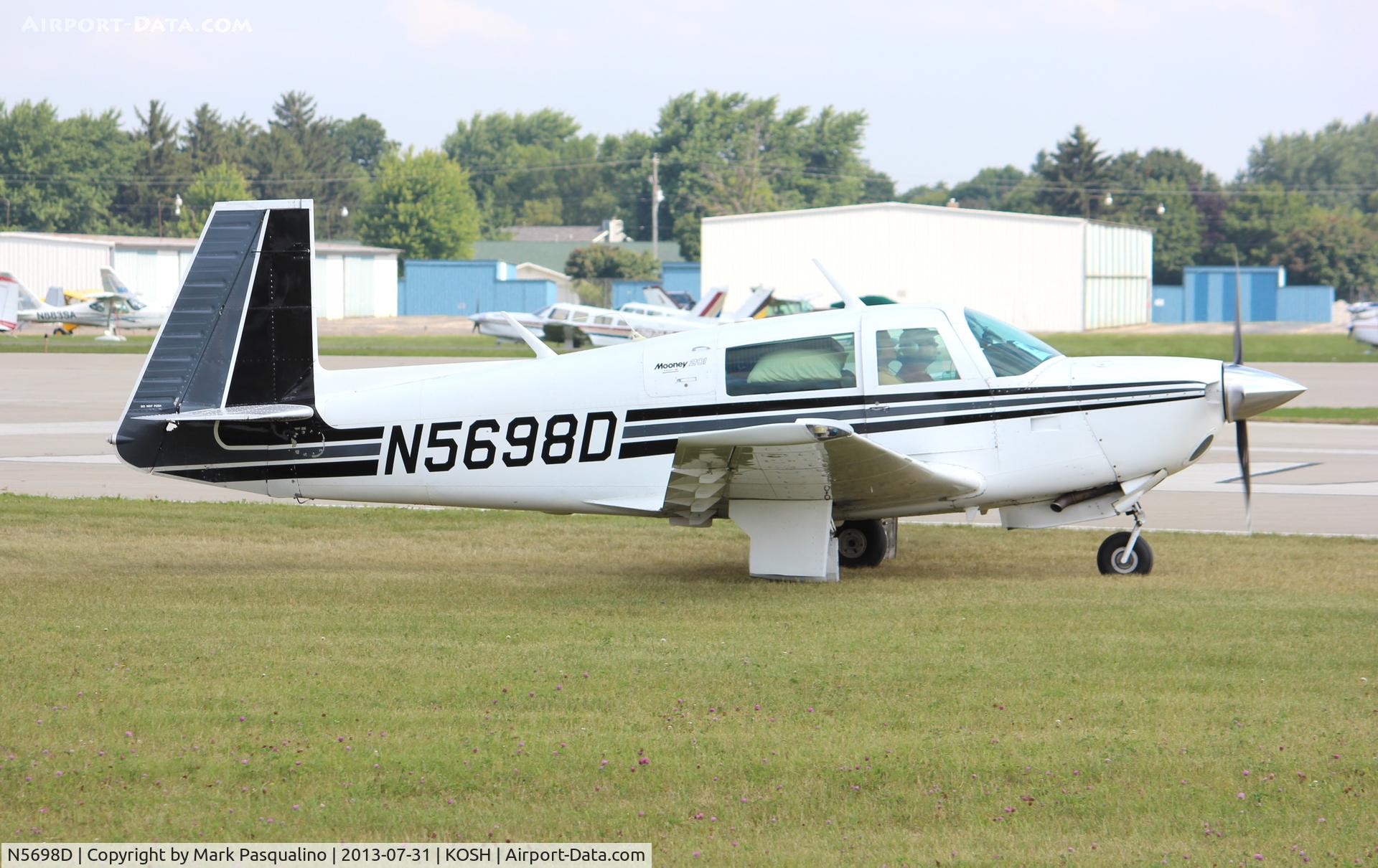 N5698D, 1983 Mooney M20J 201 C/N 24-1414, Mooney M20J