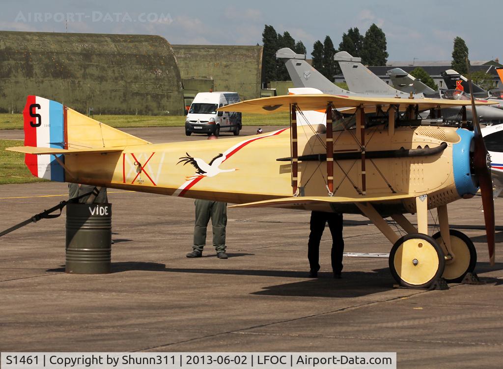 S1461, 2013 SPAD S-VII Replica C/N 01, Replica and seen for the first time during LFOC Open Day 2013... Made engine ground tests during this event... Certainly owned by CANOPEE Museum...