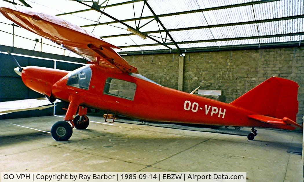 OO-VPH, Dornier Do-27A-3 C/N 11-3-411, Dornier Do.27A-3 [411] Genk-Zwartberg~OO 14/09/1985. Taken from a slide. Currently stored.