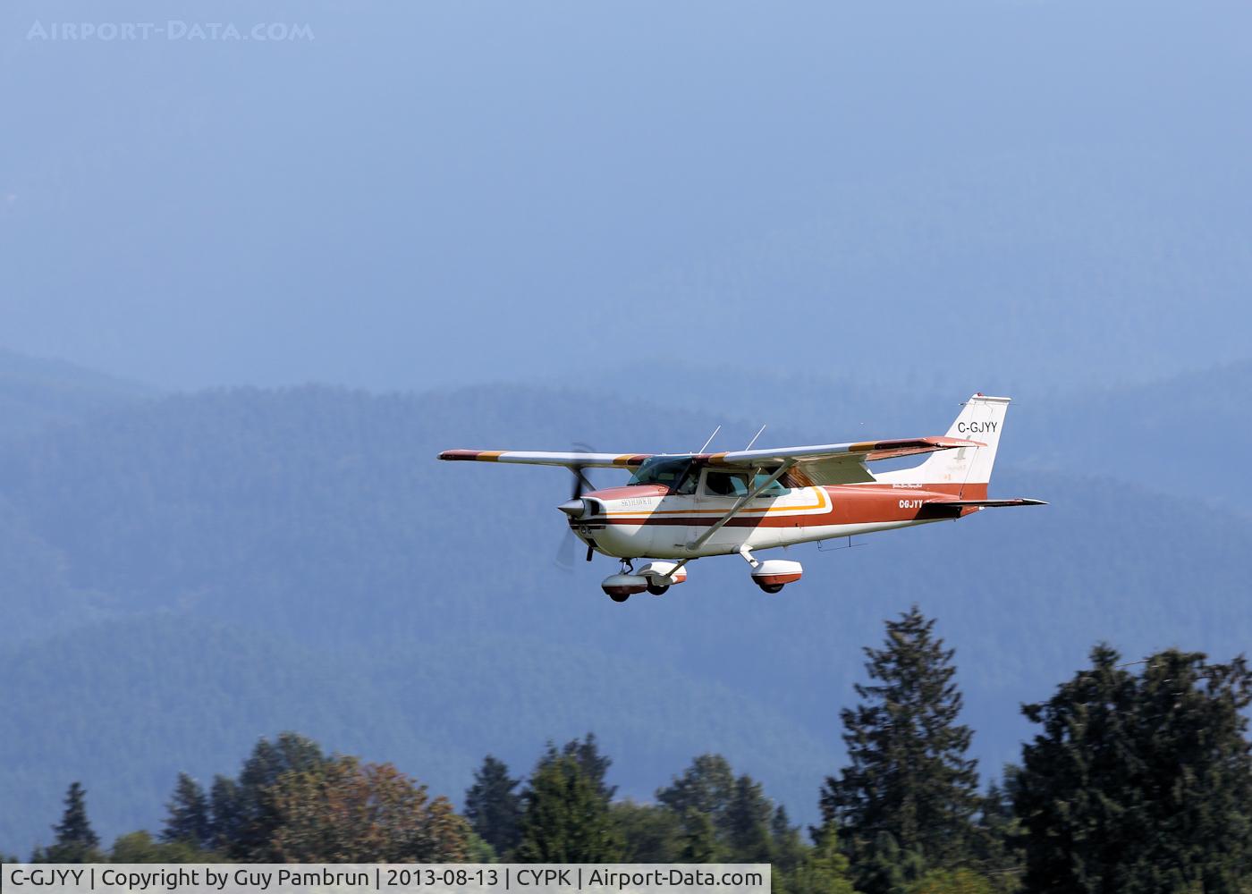 C-GJYY, 1973 Cessna 172M C/N 17262547, Landing
