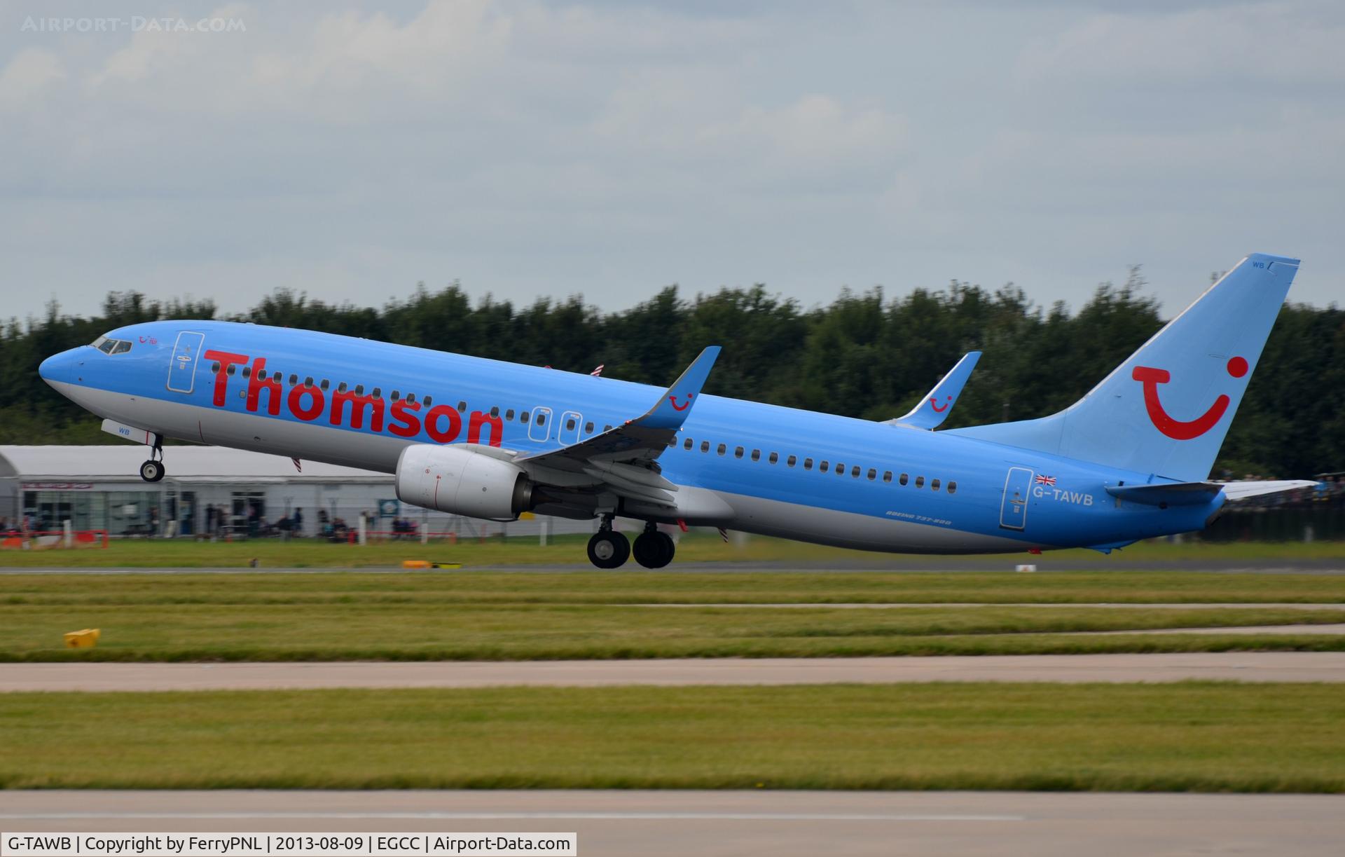 G-TAWB, 2012 Boeing 737-8K5 C/N 37242, Thomson B738 take-off.