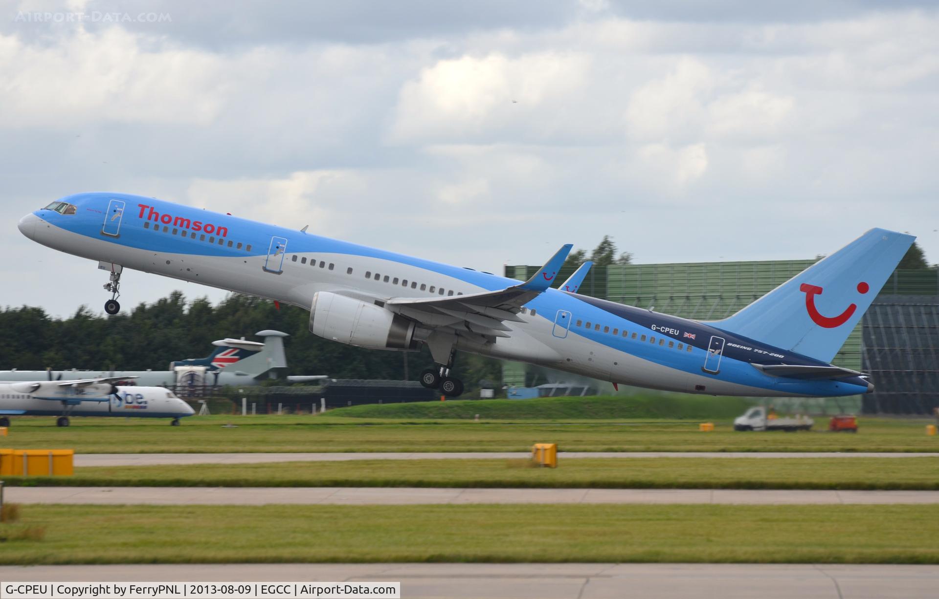 G-CPEU, 1999 Boeing 757-236 C/N 29941, Thomson B752 taking off