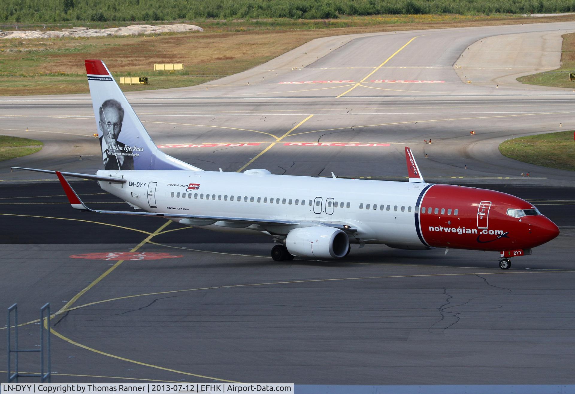 LN-DYY, 2012 Boeing 737-8JP C/N 39012, Norwegian B737