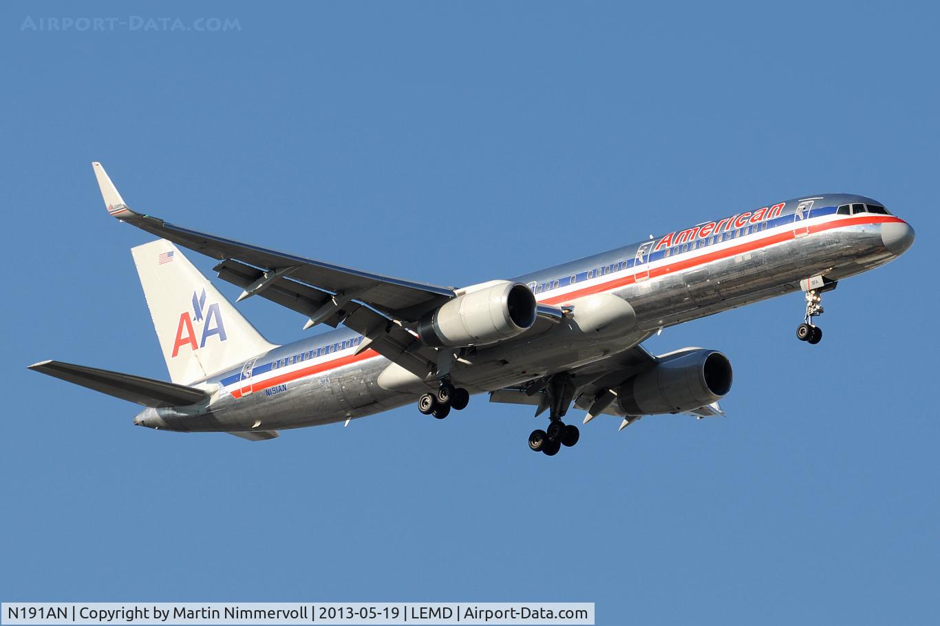 N191AN, 2001 Boeing 757-223 C/N 32385, American Airlines