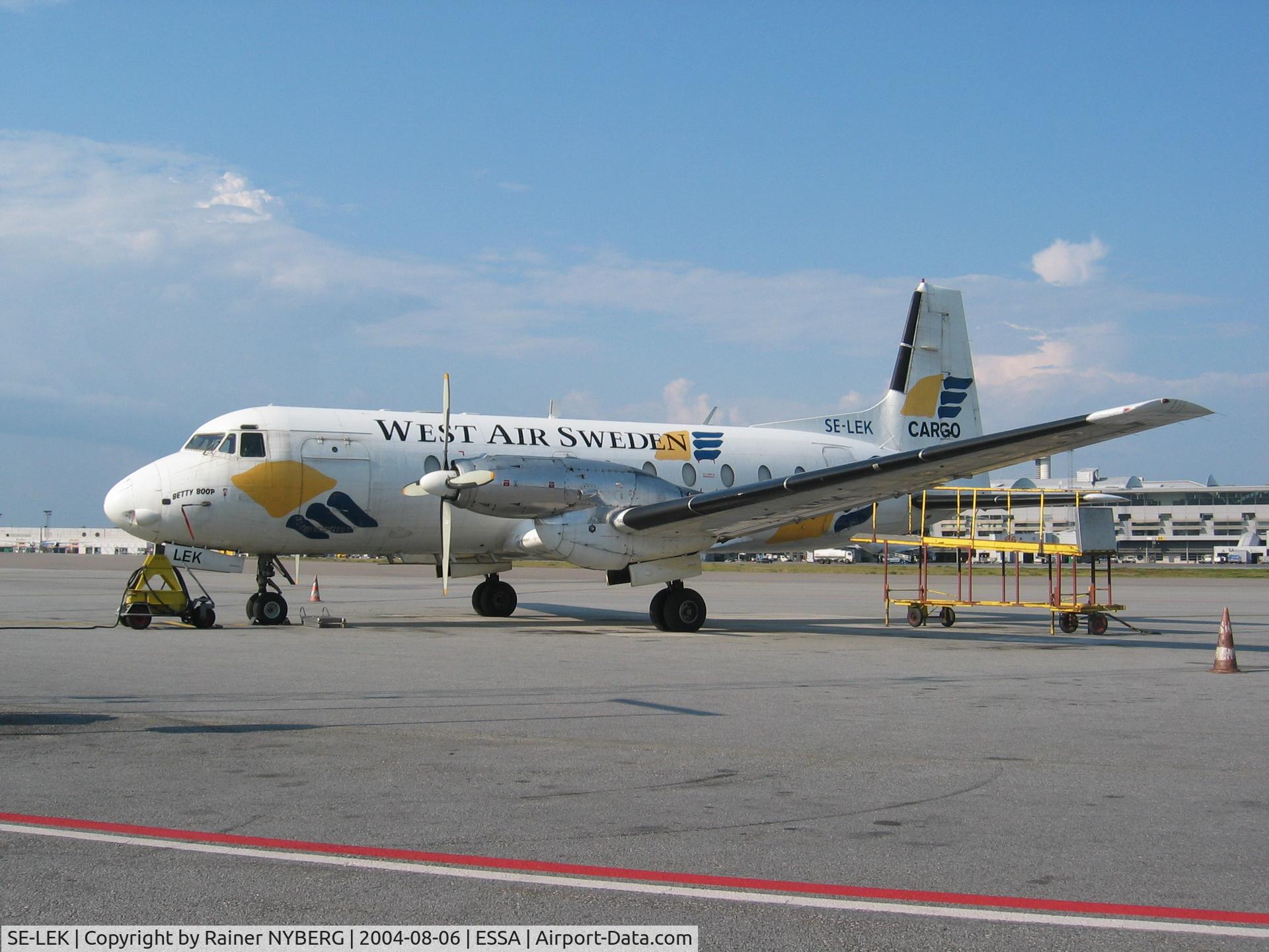 SE-LEK, 1975 Hawker Siddeley HS 748 Series 2A C/N 1725, SE-LEK @ ARN