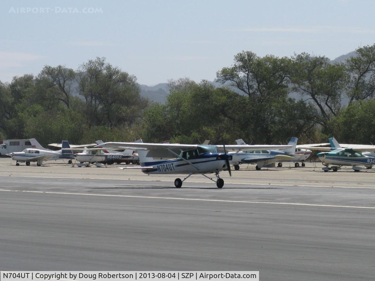N704UT, 1976 Cessna 150M C/N 15078891, 1976 Cessna 150M, Continental O-200 100 Hp, landing roll Rwy 22