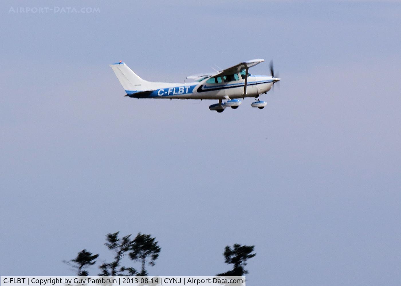 C-FLBT, 1978 Cessna 182 Skylane C/N 18266562, Far away shot of it taking off