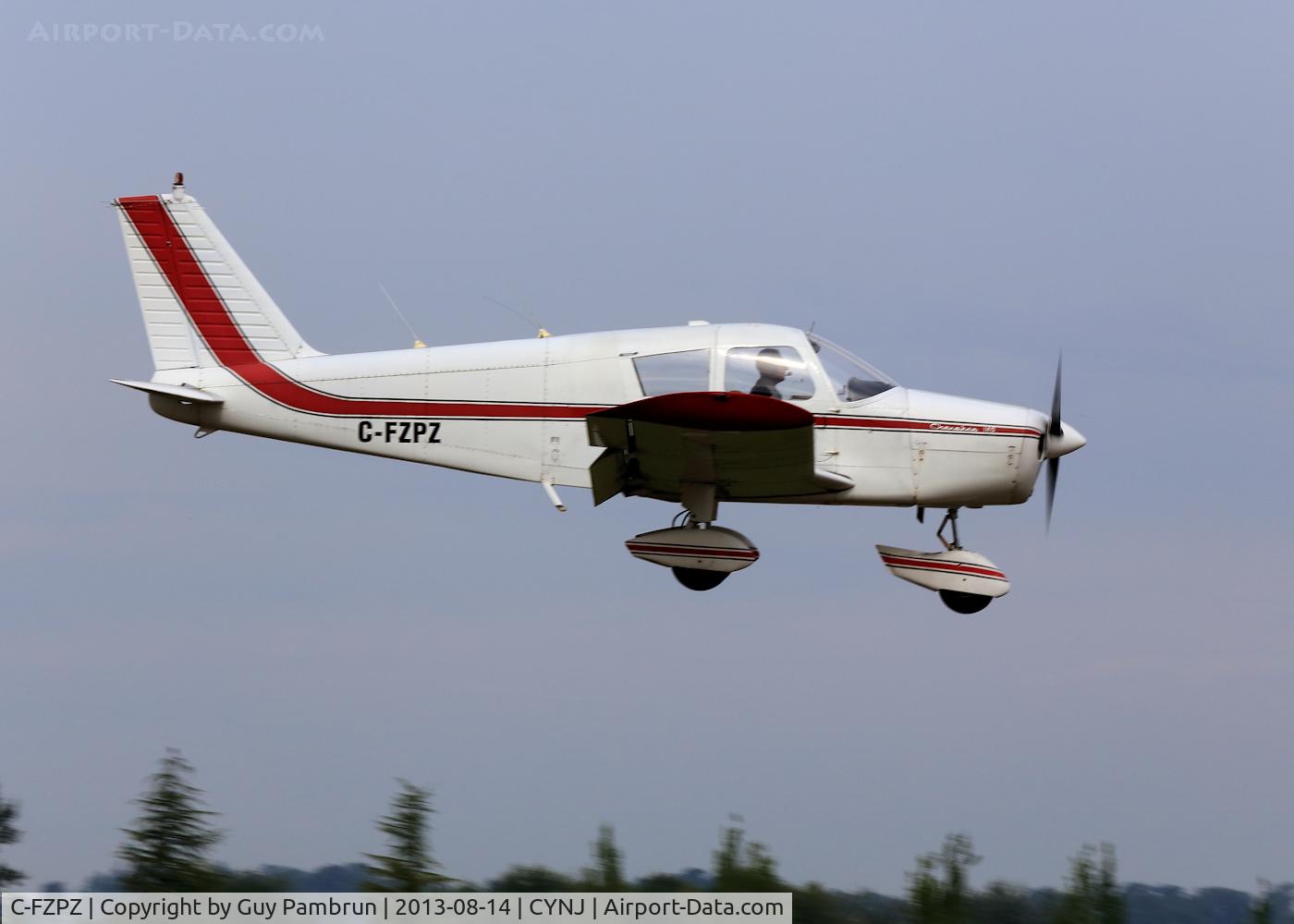 C-FZPZ, 1967 Piper PA-28-140 C/N 28-23181, landing