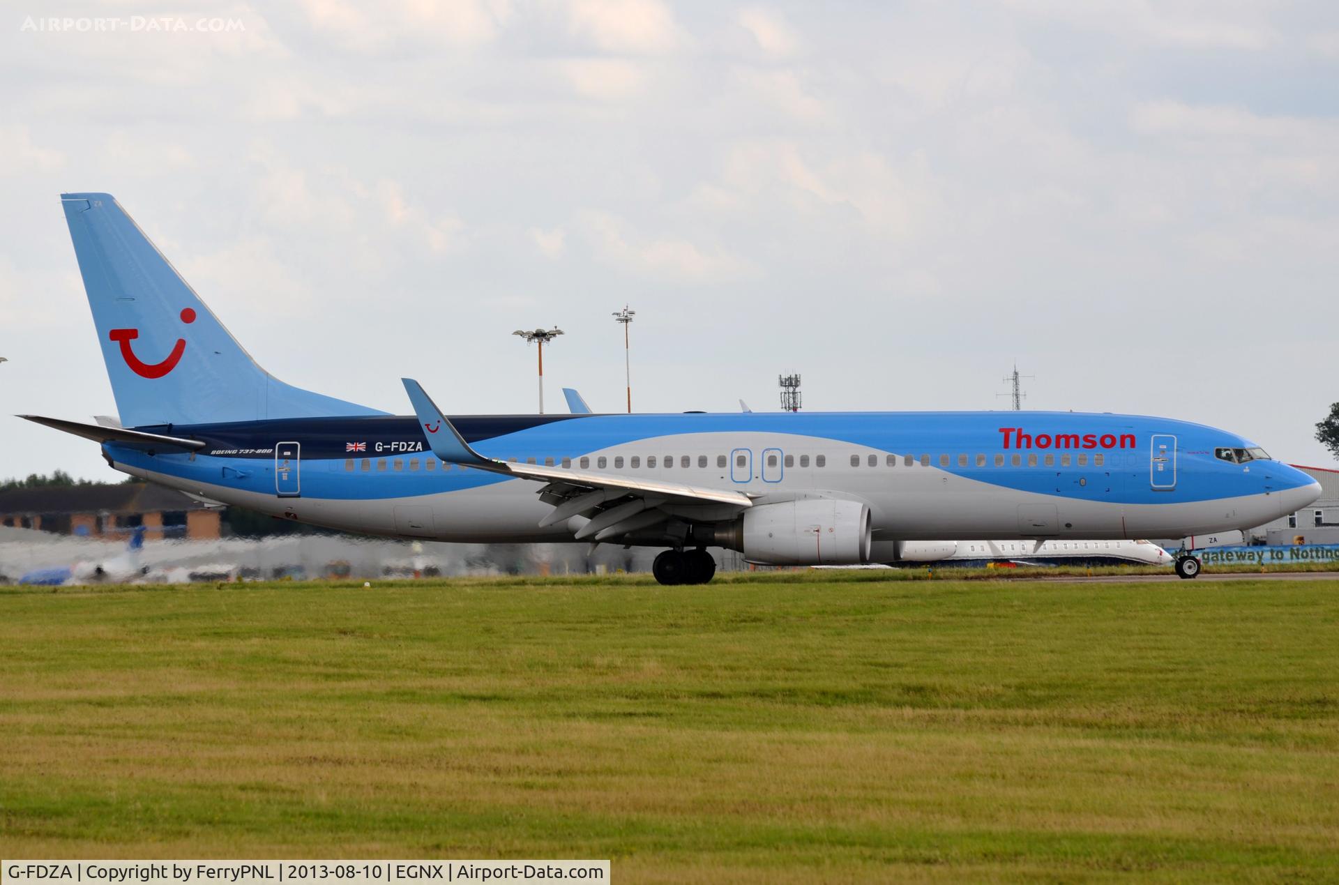 G-FDZA, 2007 Boeing 737-8K5 C/N 35134, Thomson B738 landed.