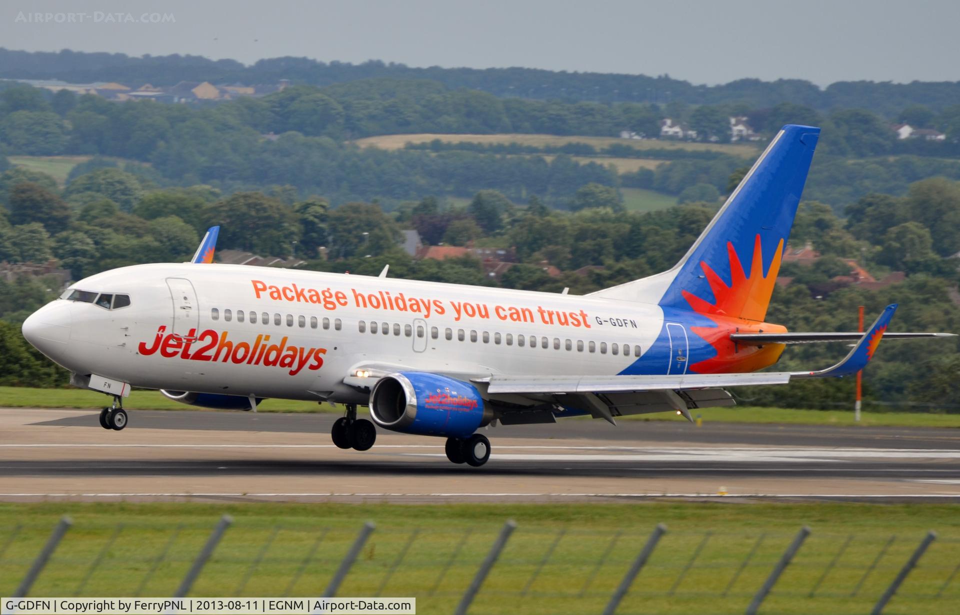 G-GDFN, 1998 Boeing 737-33V C/N 29332, Jet2 B733(W) about to touch down in LBA