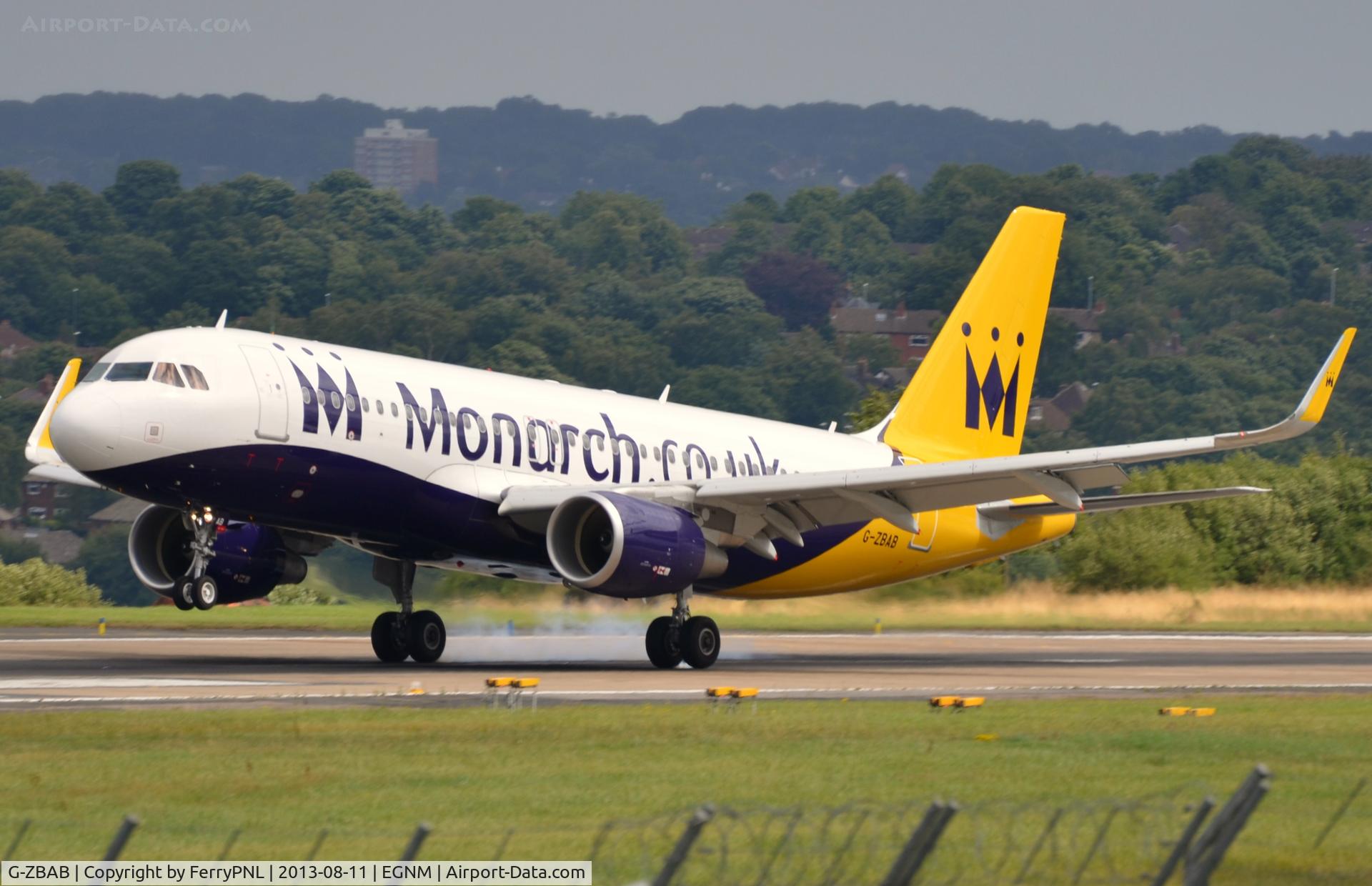 G-ZBAB, 2013 Airbus A320-214 C/N 5581, Monarch A320 with sharklets landing.