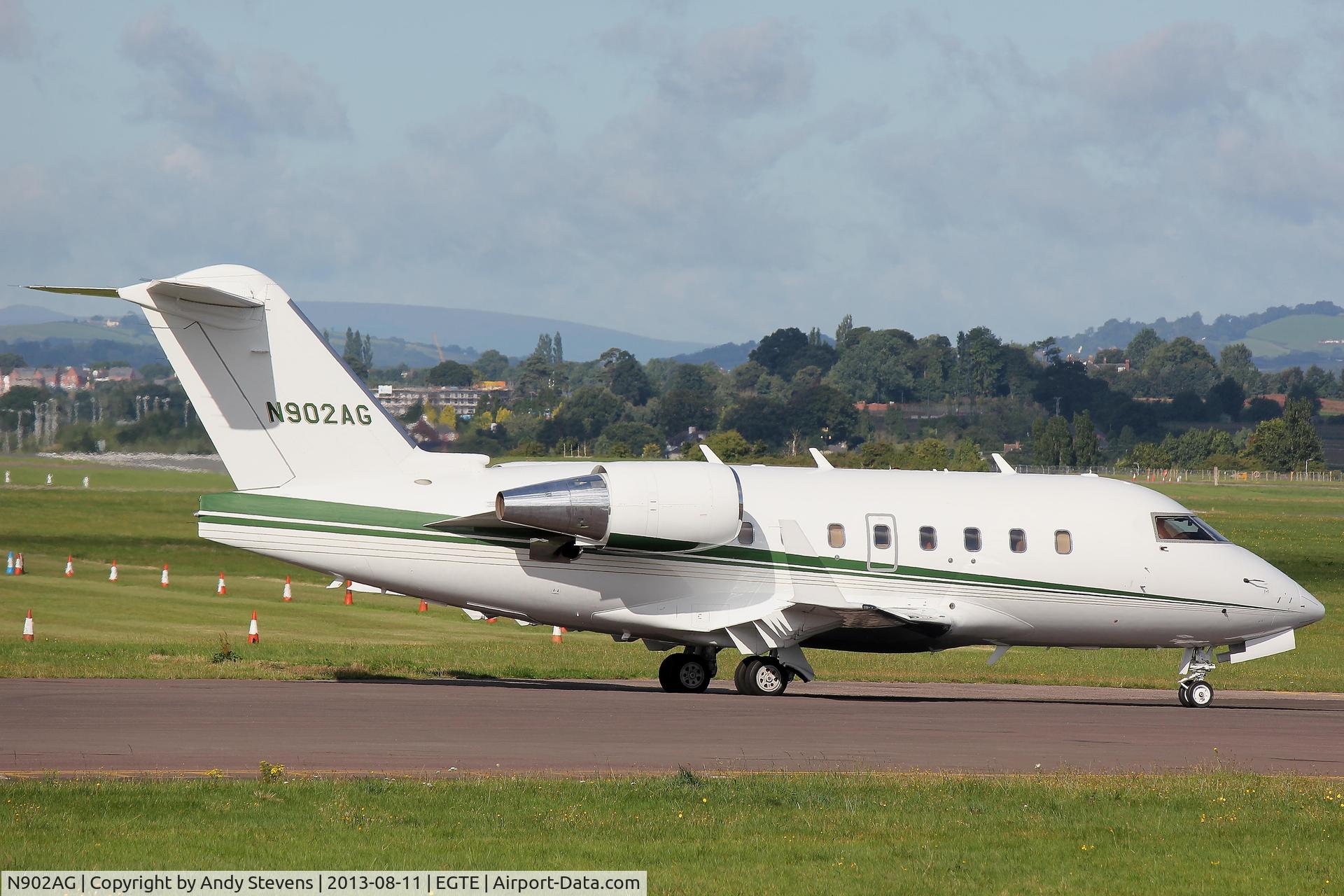 N902AG, 2001 Bombardier Challenger 604 (CL-600-2B16) C/N 5512, Ready to taxi for flight to Bangor