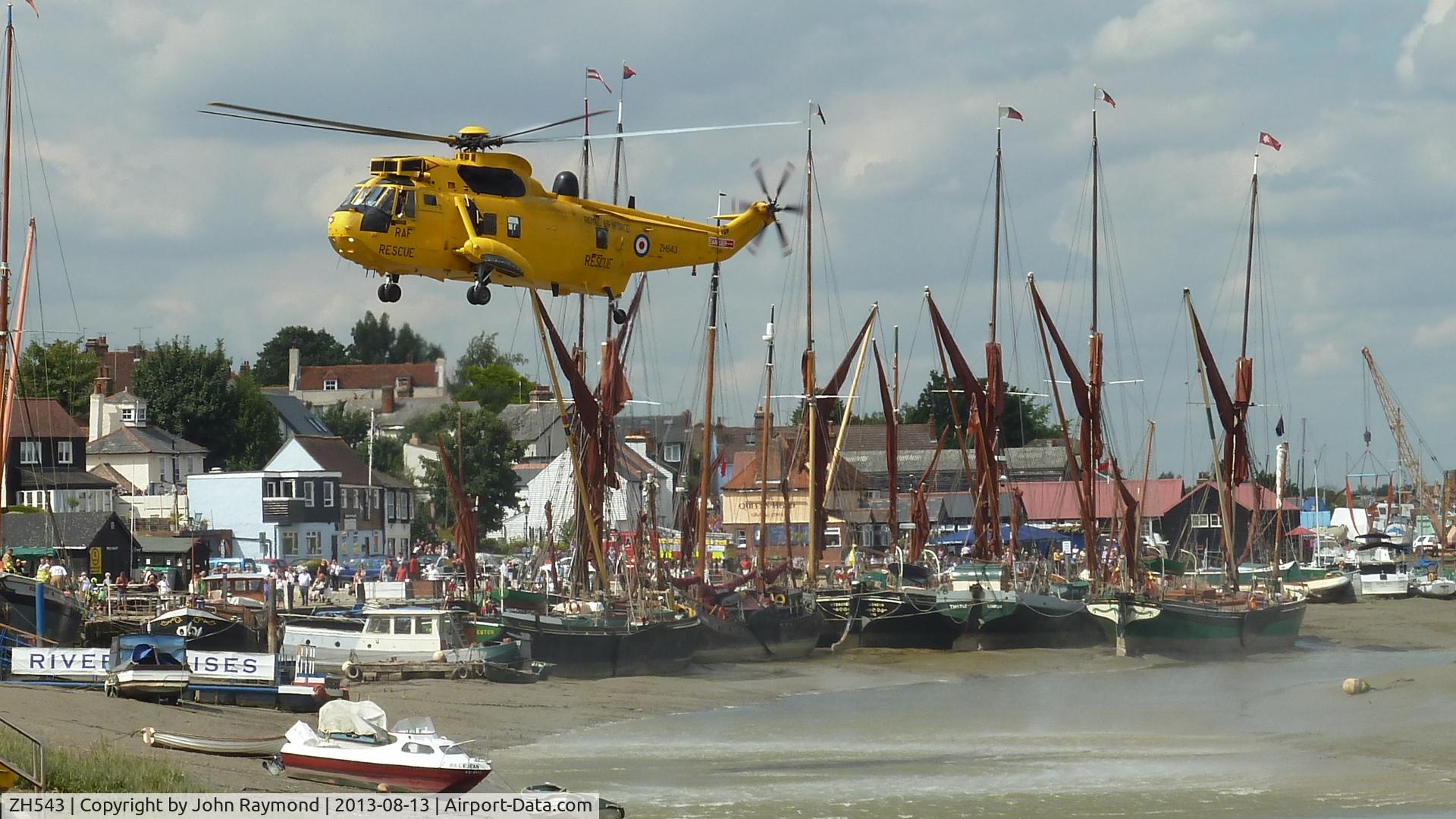 ZH543, Westland Sea King HAR.3A C/N WA1009, Rescue of women from mud at Maldon Essex 13/8/2013
