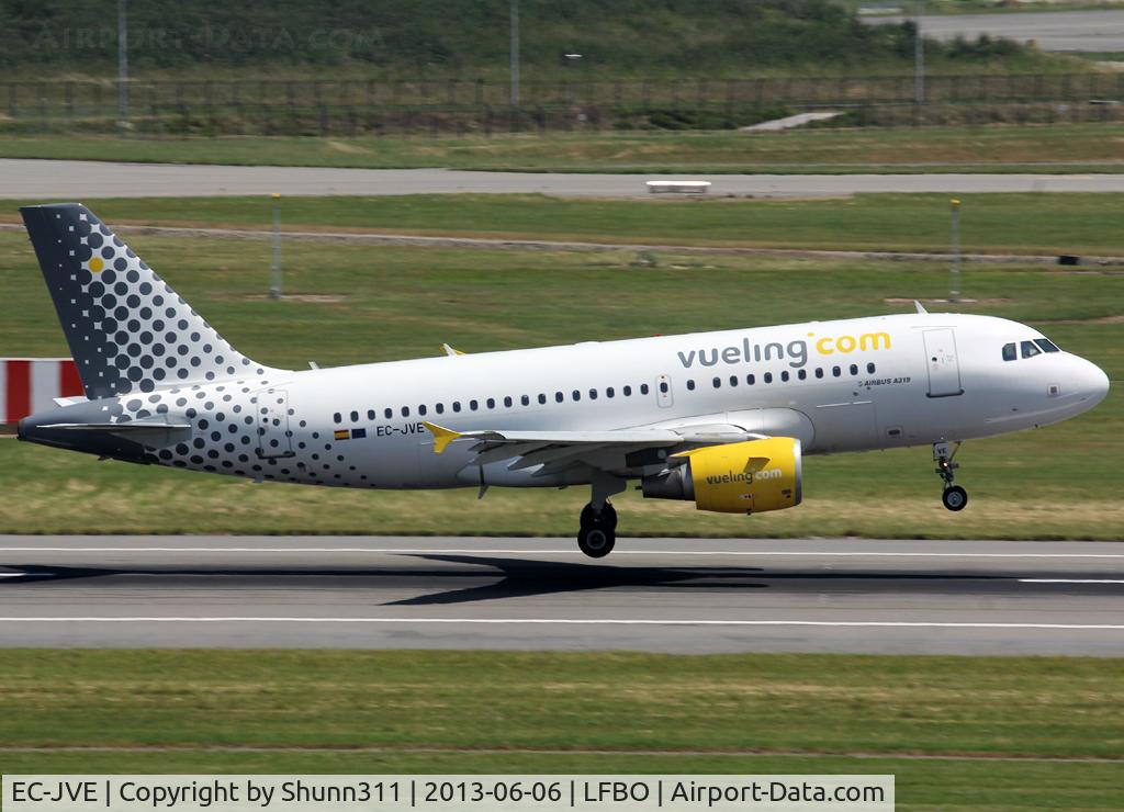 EC-JVE, 2006 Airbus A319-111 C/N 2843, Landing rwy 14R
