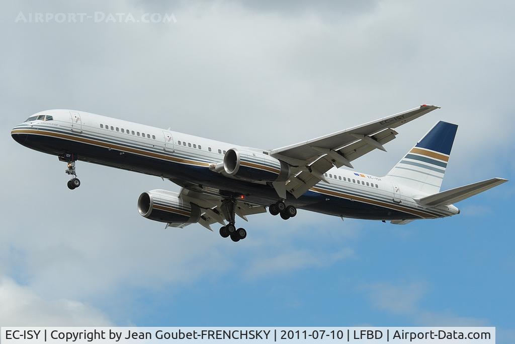 EC-ISY, 1993 Boeing 757-256 C/N 26241, Privilege Style landing 23
