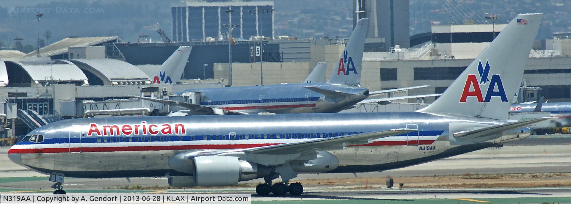N319AA, 1985 Boeing 767-223 C/N 22320, American Airlines, the old iron seen here shortly after landing at Los Angeles Int´l(KLAX)