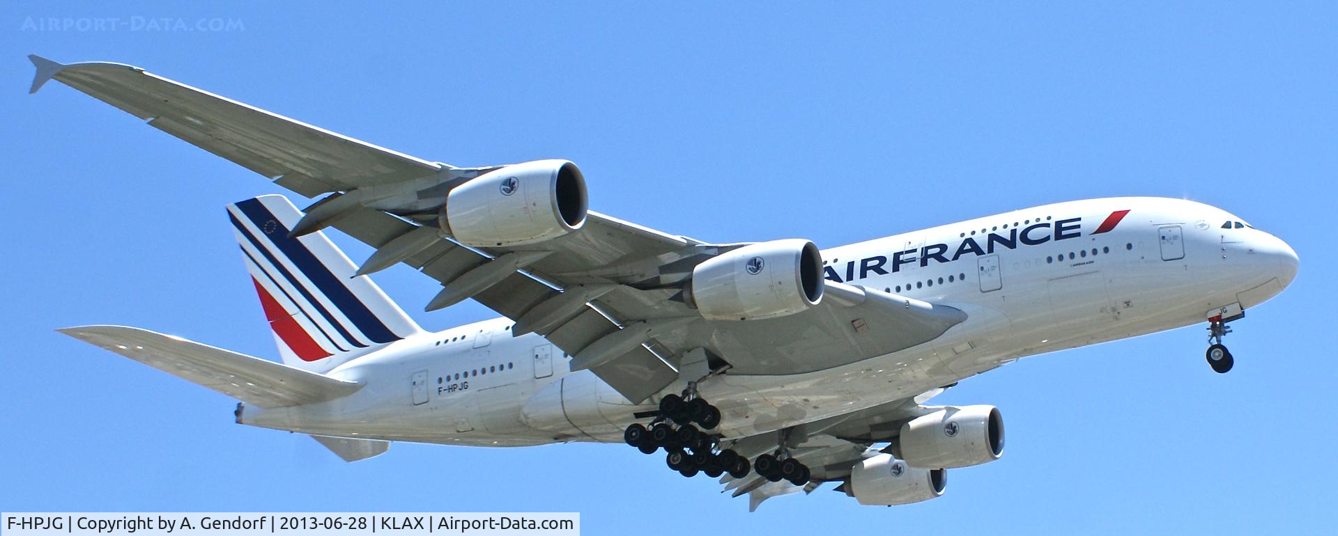 F-HPJG, 2011 Airbus A380-861 C/N 067, Air France, seen here on short finals at Los Angeles Int´l(KLAX), arriving from Paris Charles de Gaulle(LFPG)