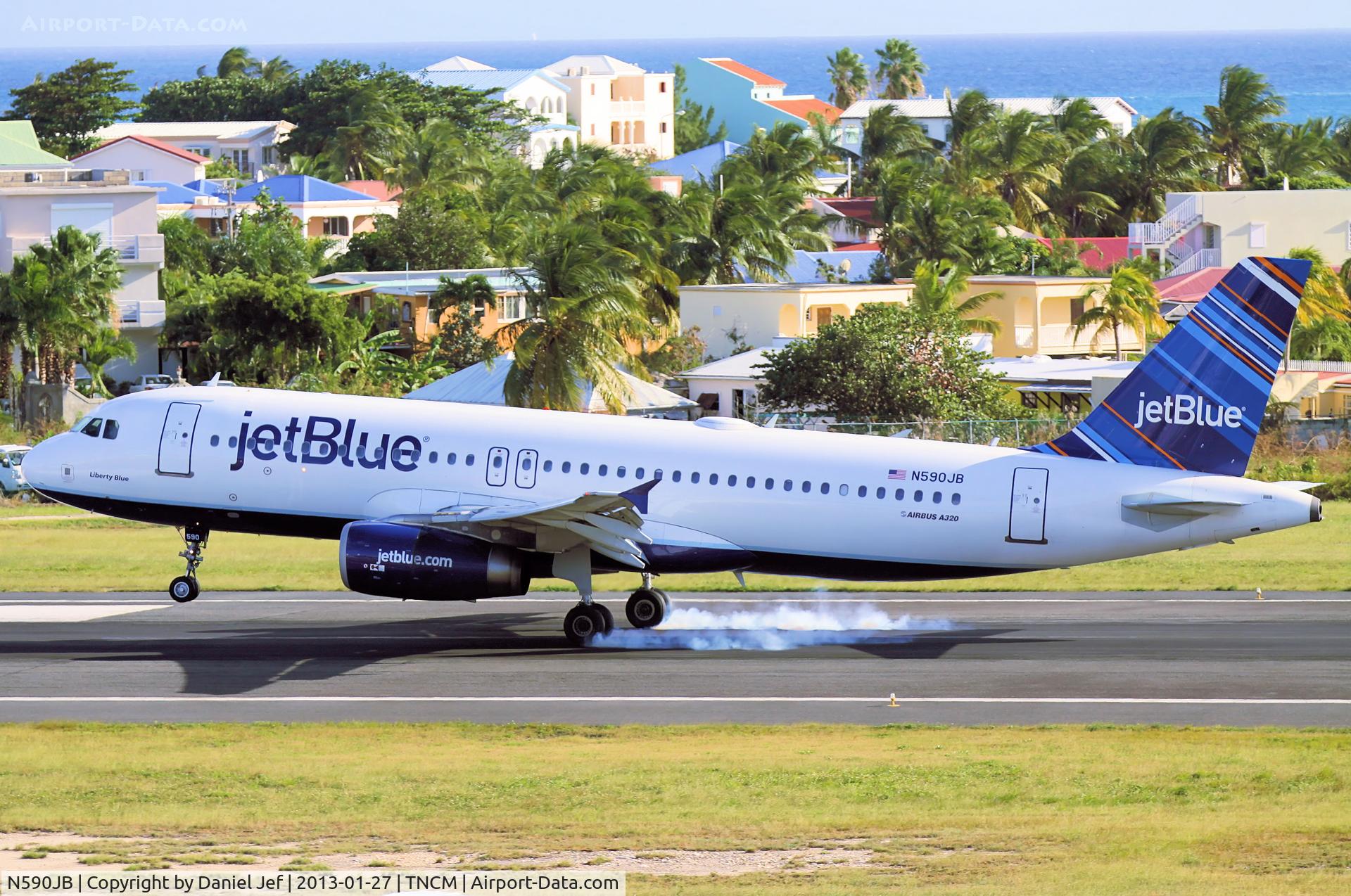N590JB, 2004 Airbus A320-232 C/N 2231, N590JB