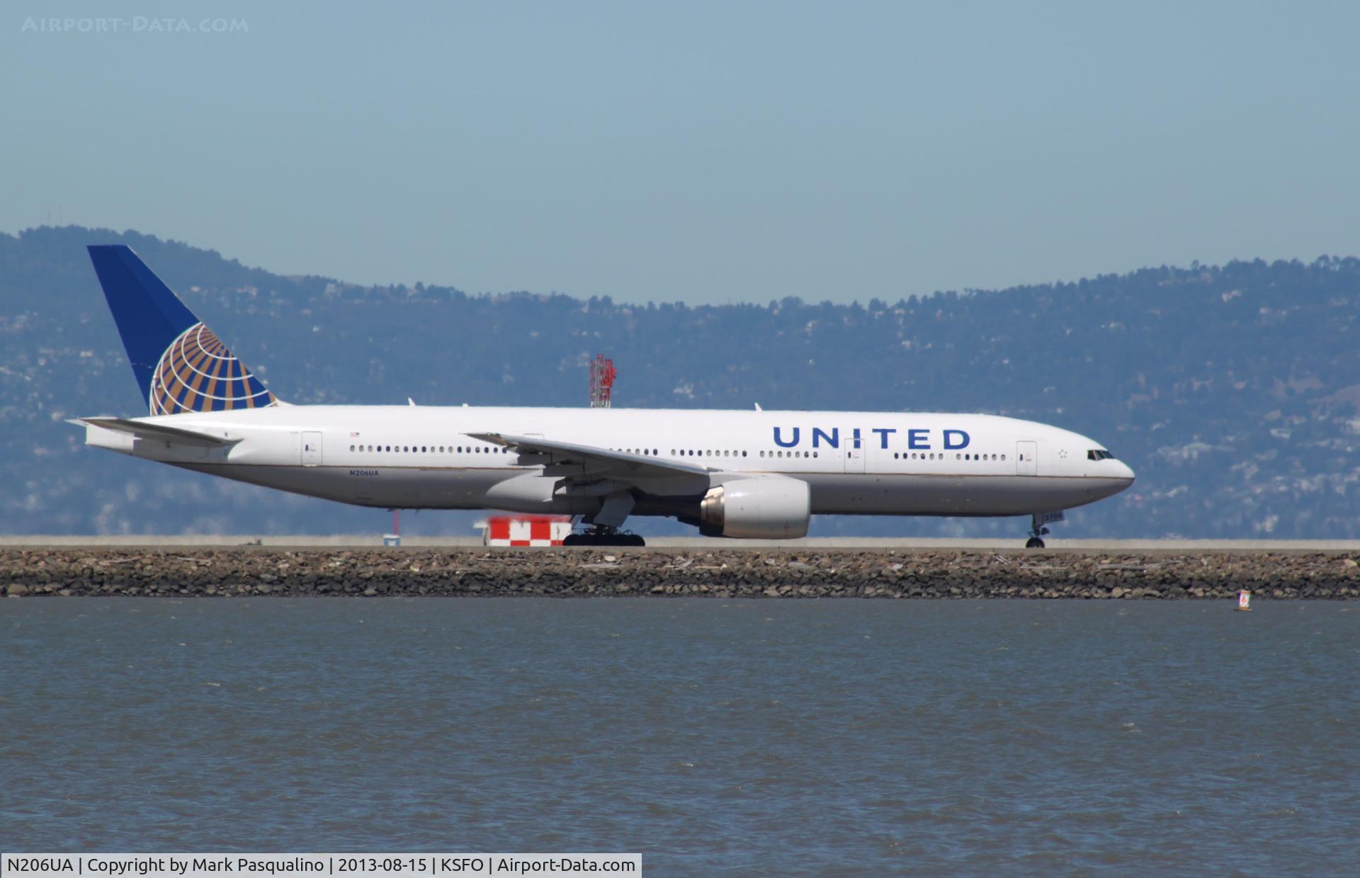 N206UA, 1999 Boeing 777-222/ER C/N 30212, Boeing 777-200
